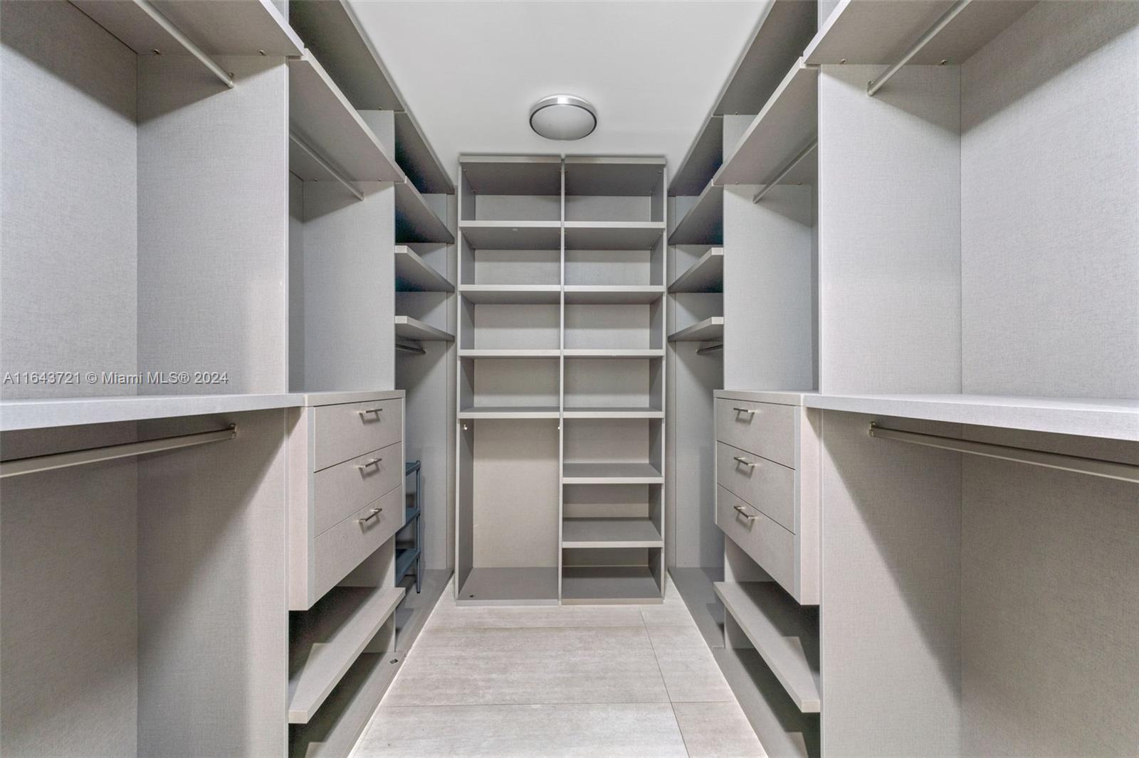 1510 SW 4th Ave Miami, FL 33129