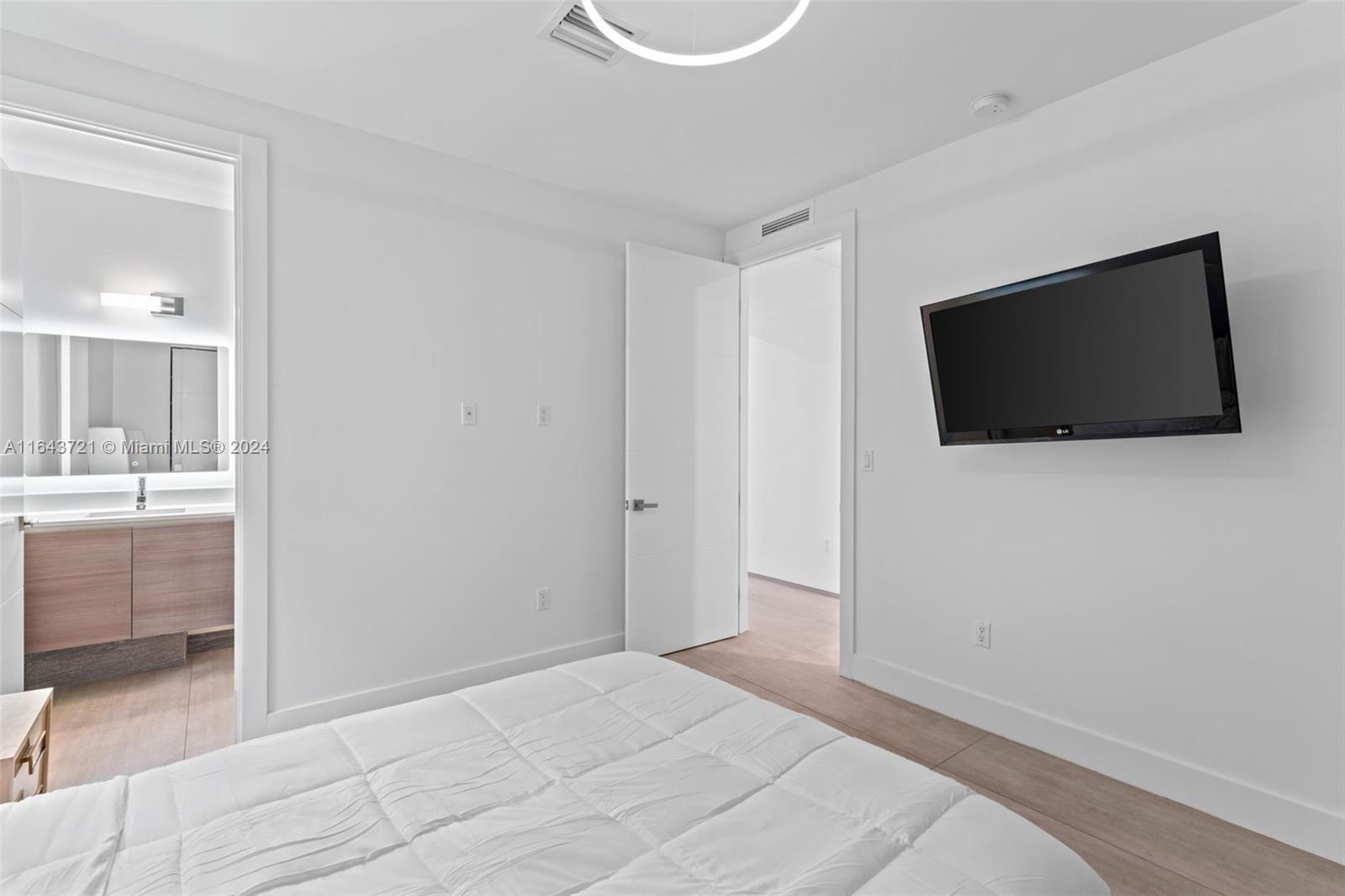 1510 SW 4th Ave Miami, FL 33129