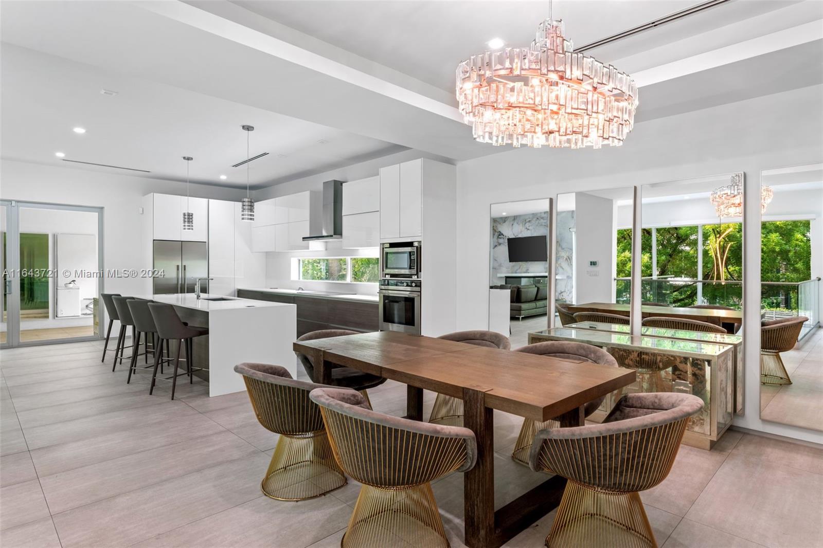 1510 SW 4th Ave Miami, FL 33129