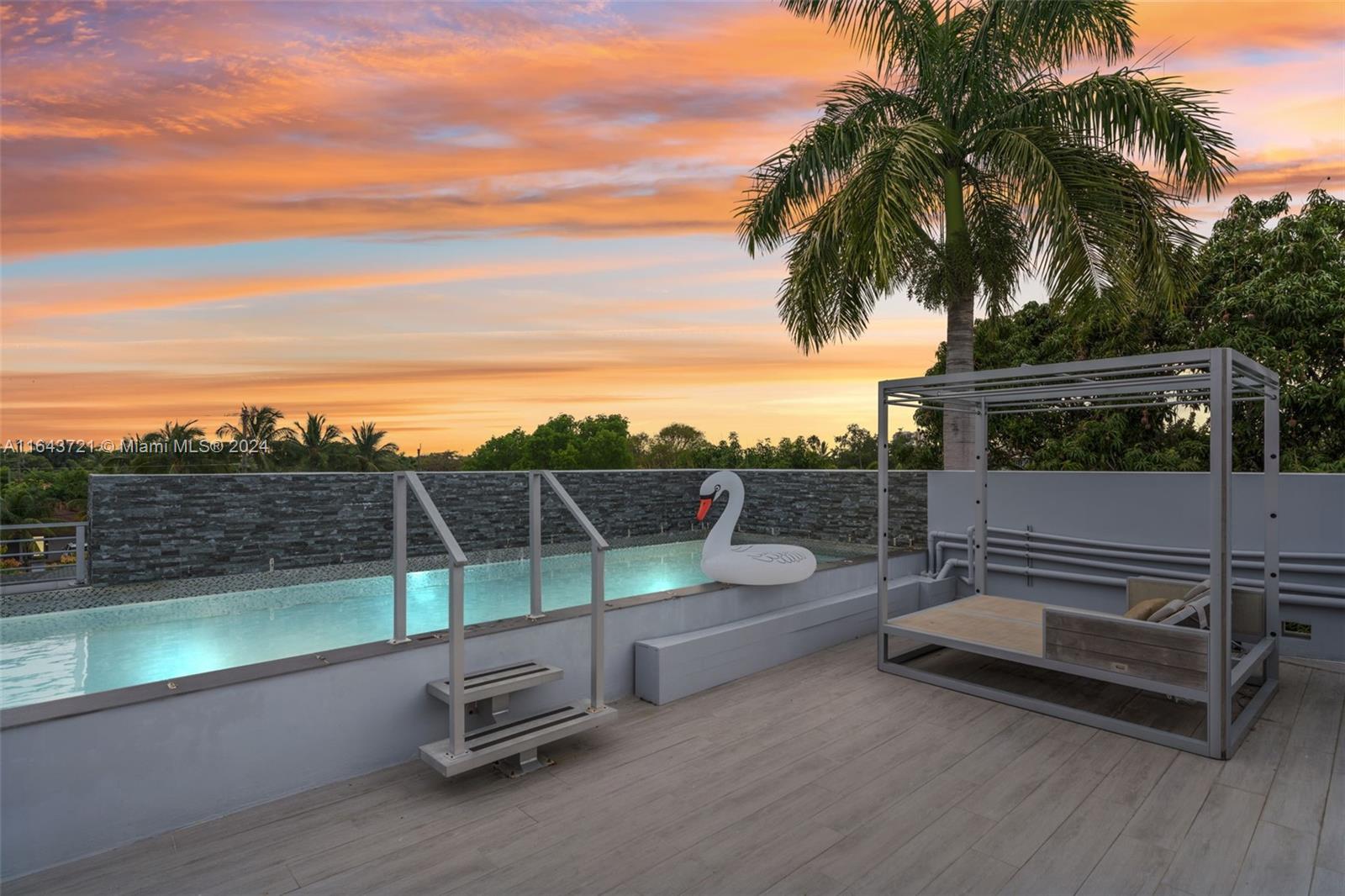 1510 SW 4th Ave Miami, FL 33129