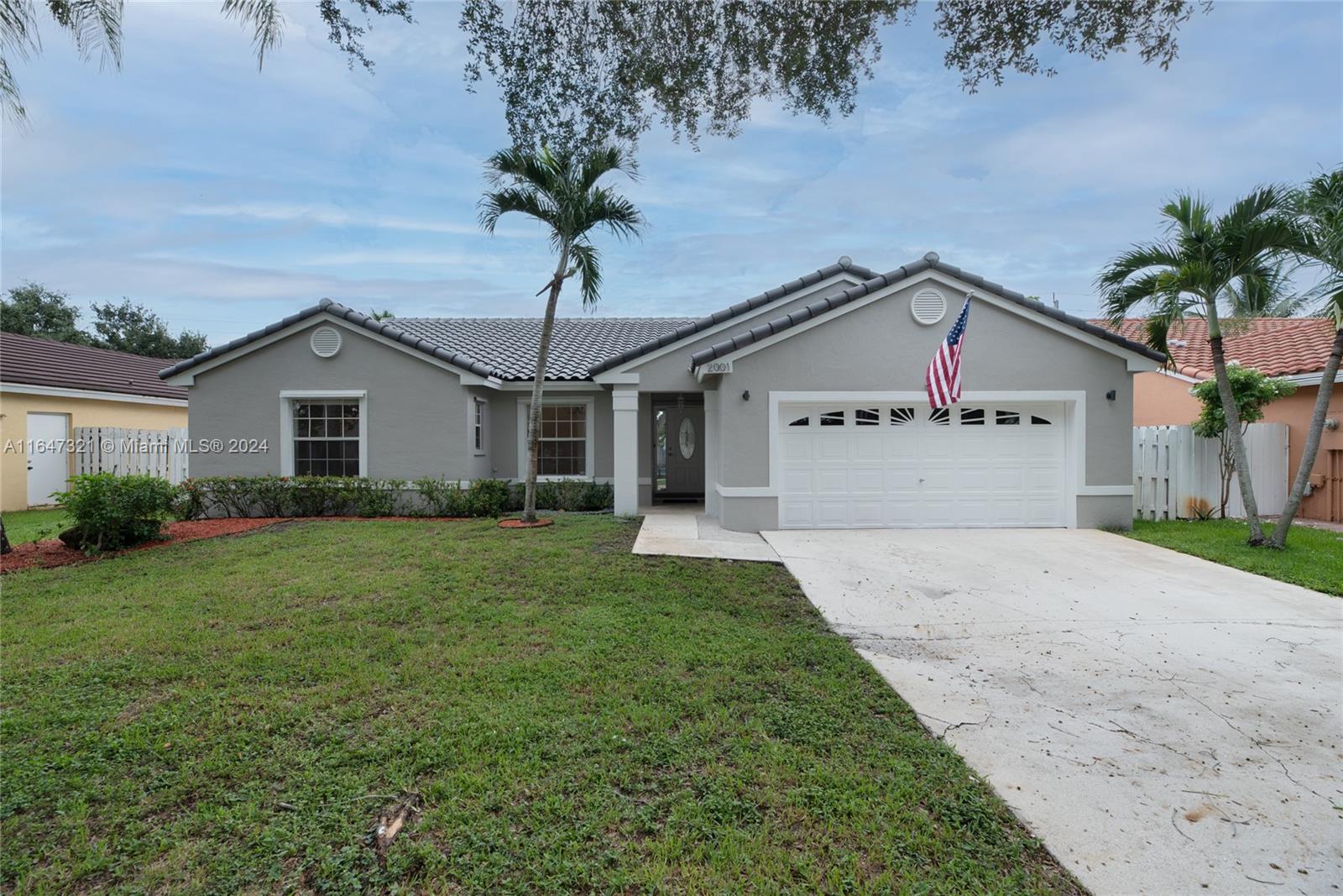 2001 SW 136th Way