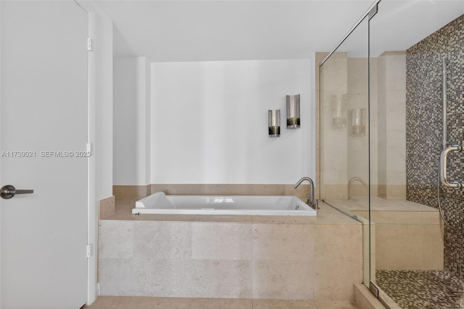 image Icon Brickell III (W Miami)22