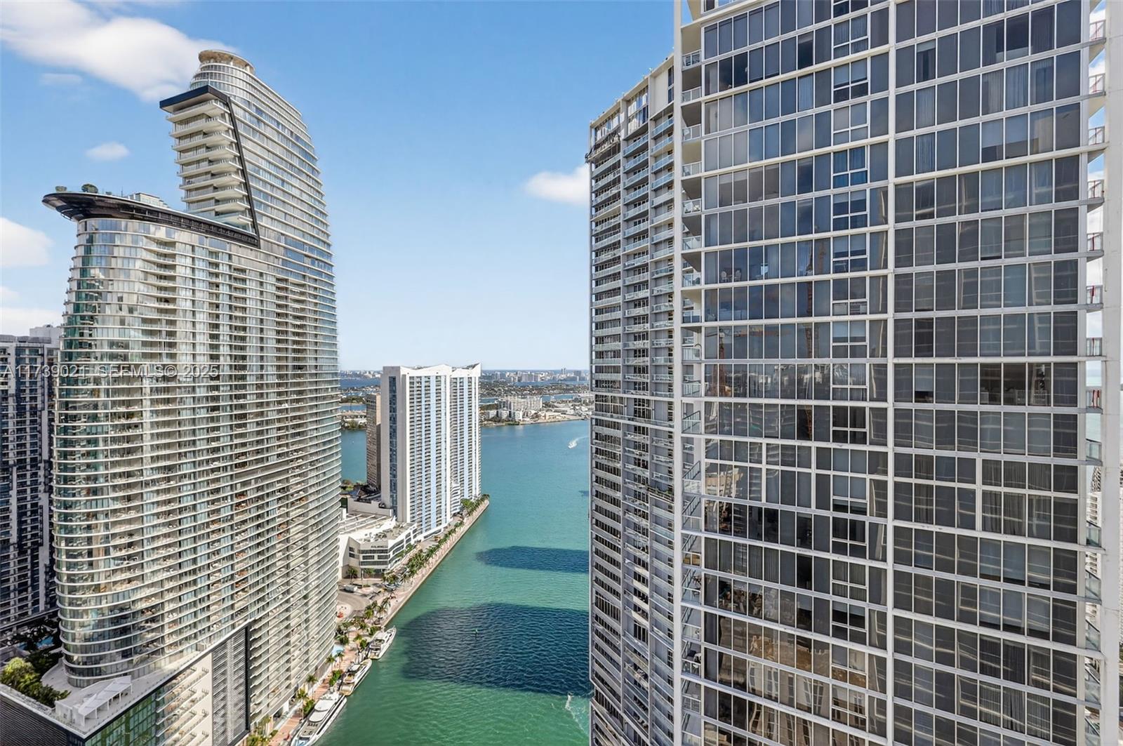 image Icon Brickell III (W Miami)27