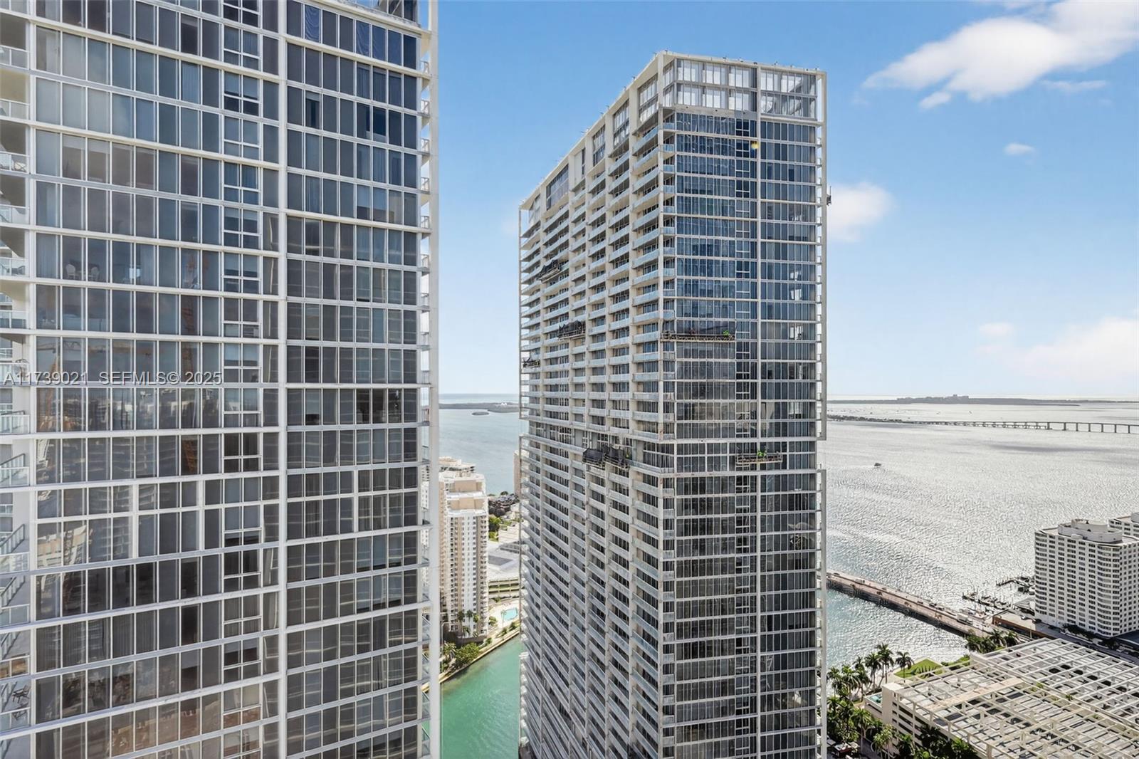 image Icon Brickell III (W Miami)29