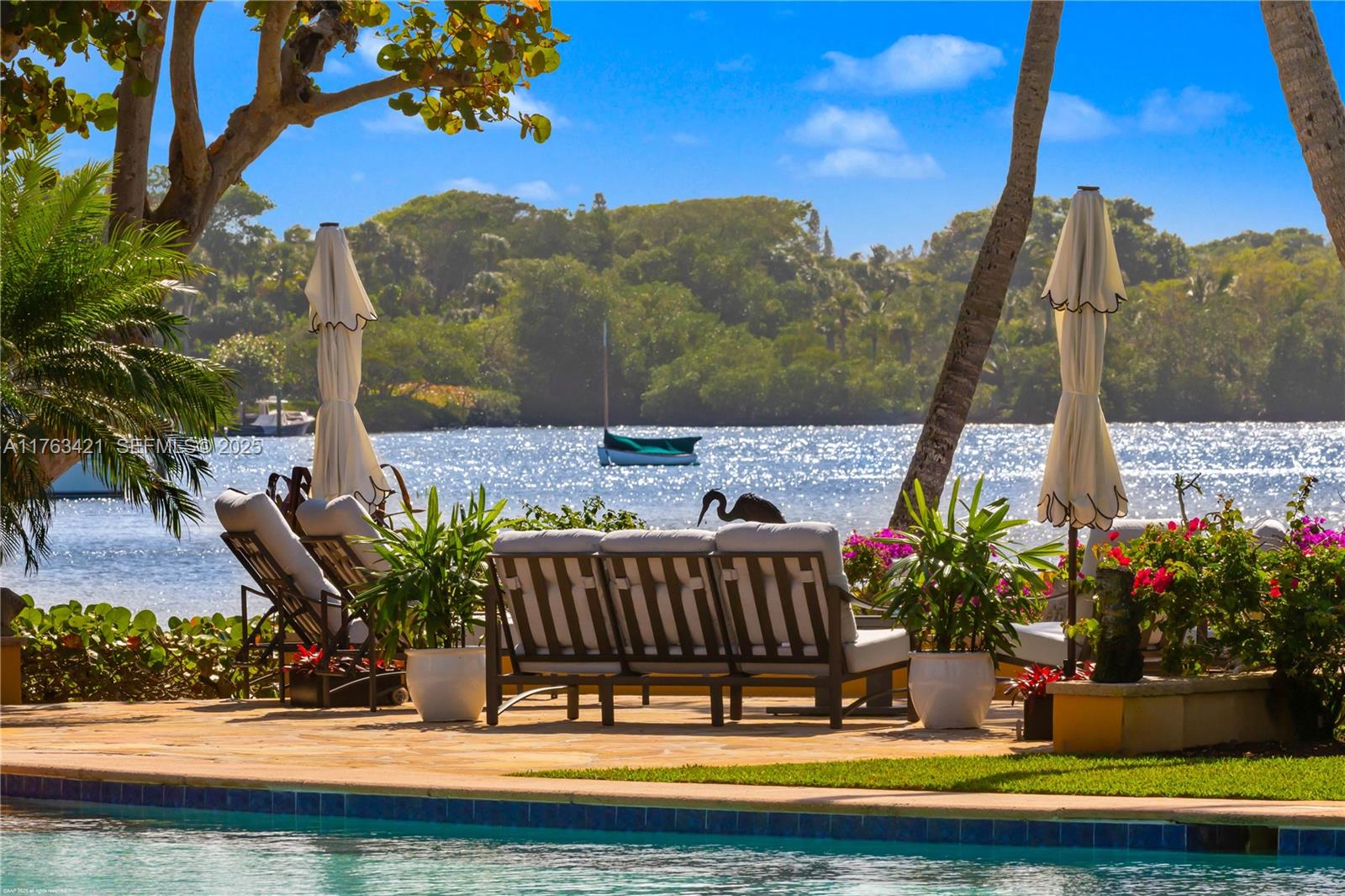 6 Riverview Rd Jupiter Island, FL 33455