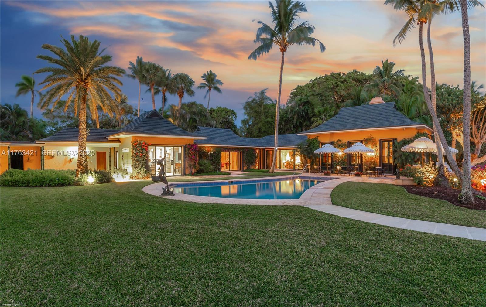 6 Riverview Rd Jupiter Island, FL 33455