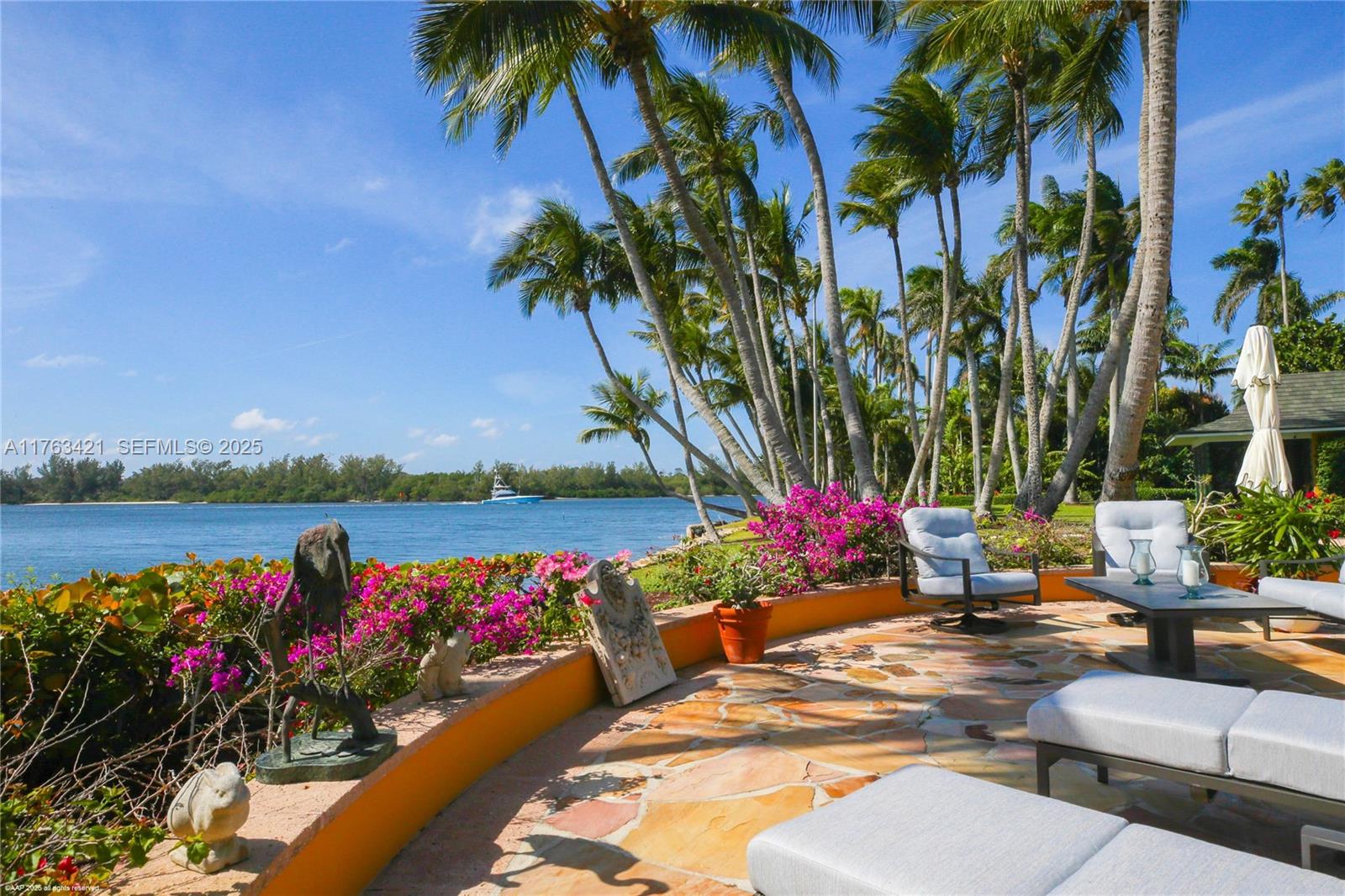 6 Riverview Rd Jupiter Island, FL 33455