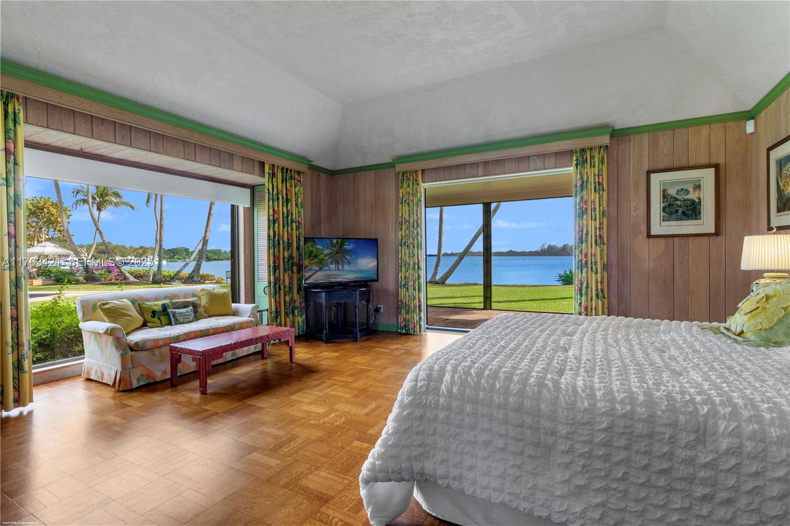 6 Riverview Rd Jupiter Island, FL 33455