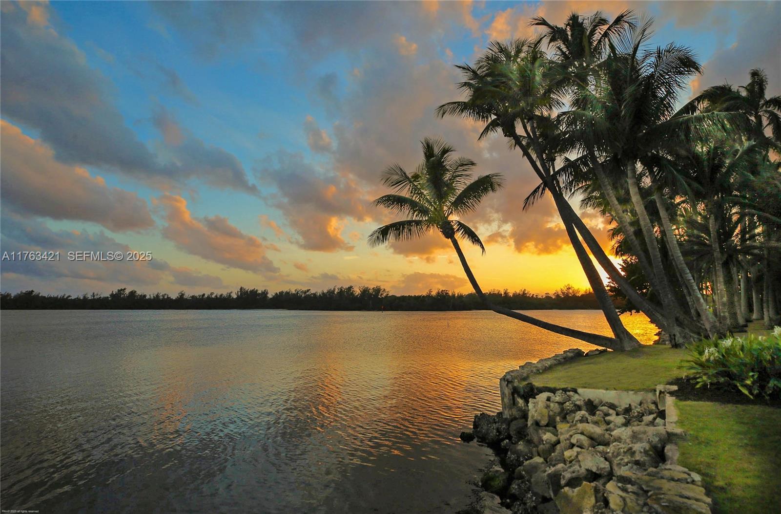 6 Riverview Rd Jupiter Island, FL 33455