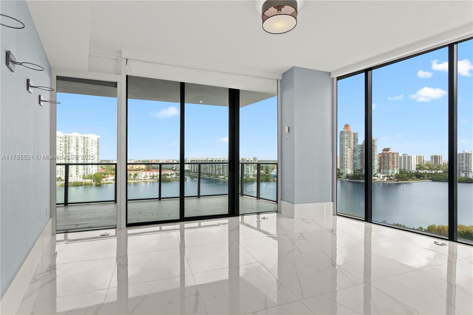 image Prive Condo41