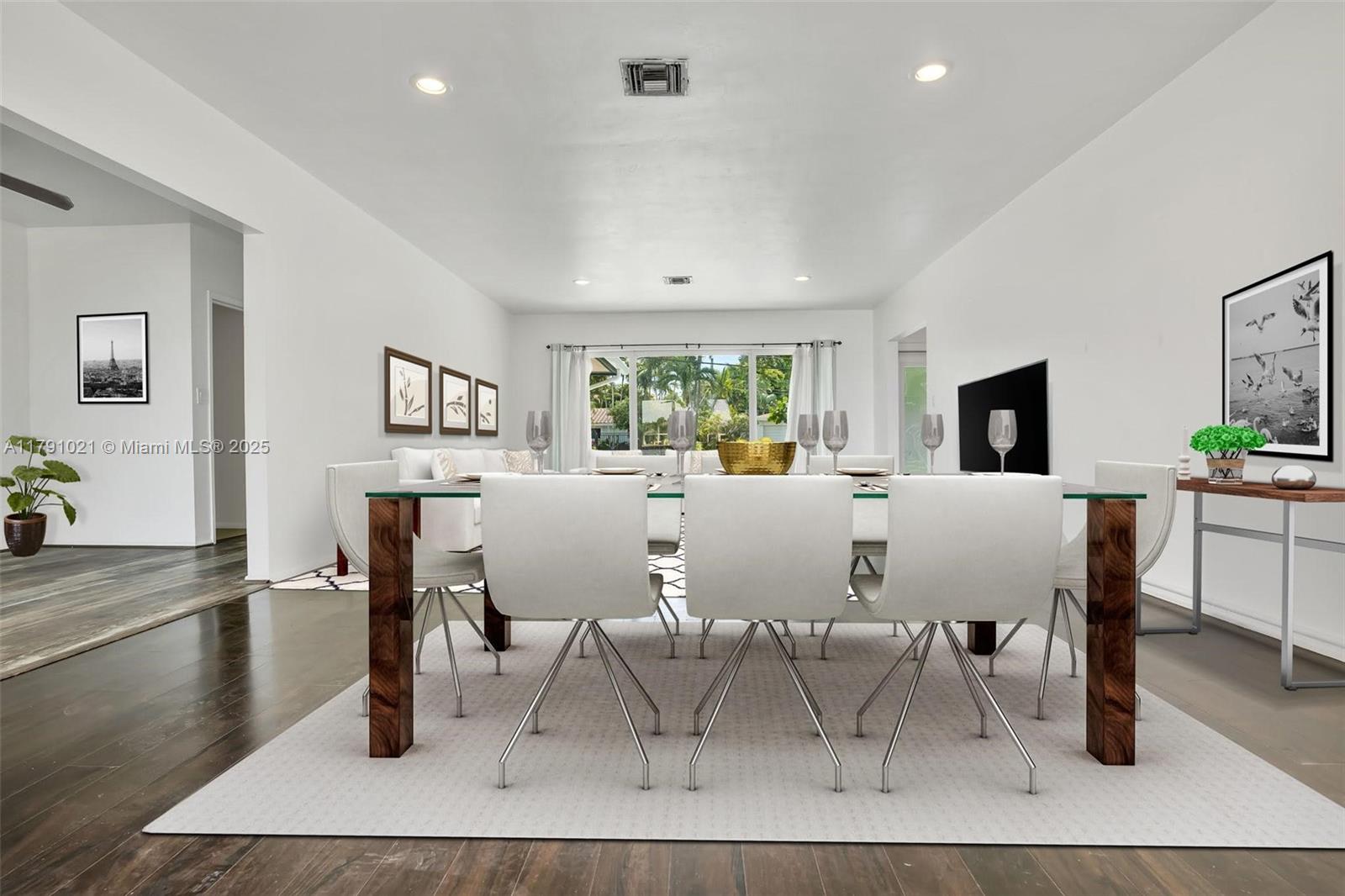 2019 NE 31st Ave Fort Lauderdale, FL 33305