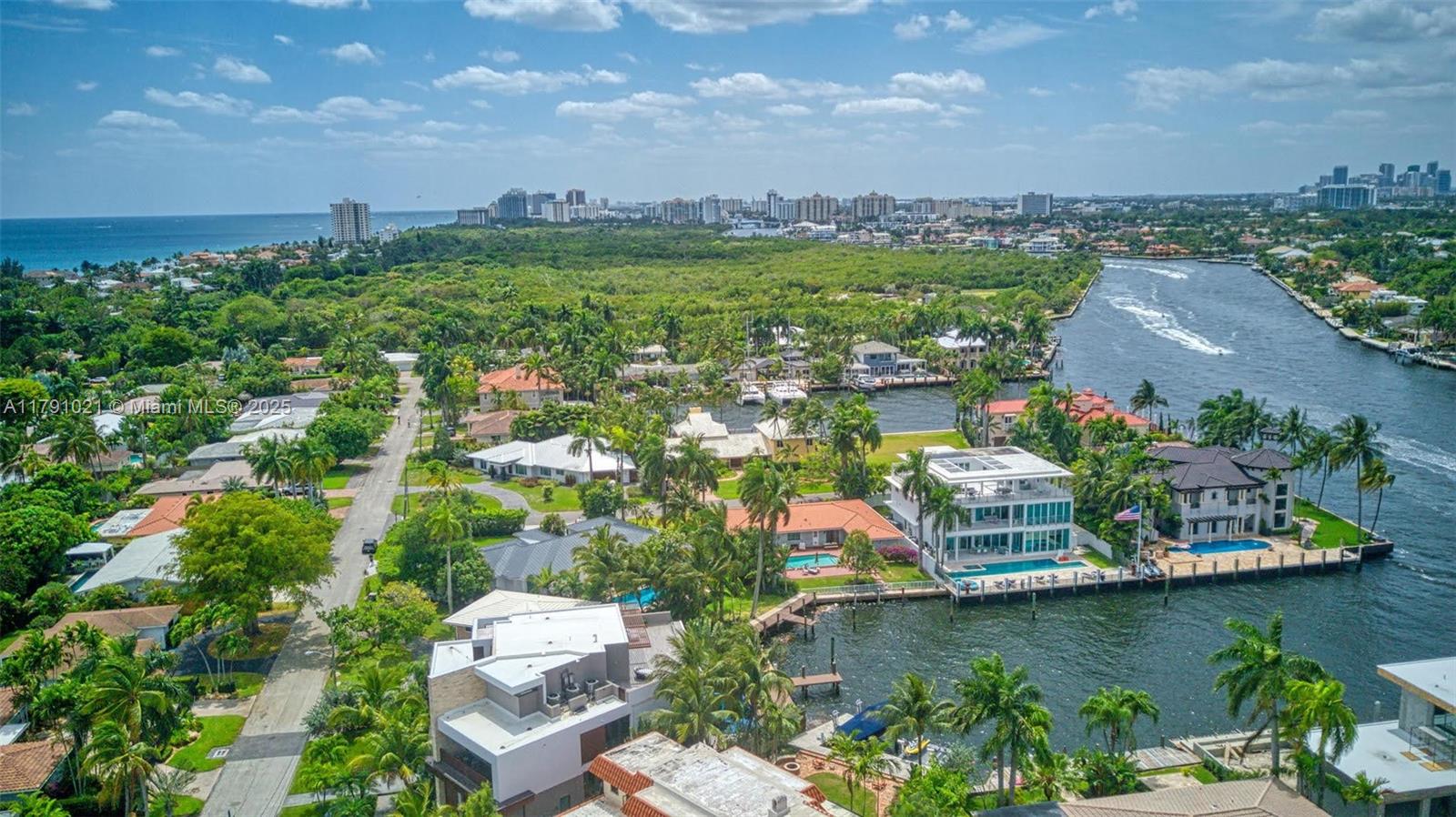 2019 NE 31st Ave Fort Lauderdale, FL 33305