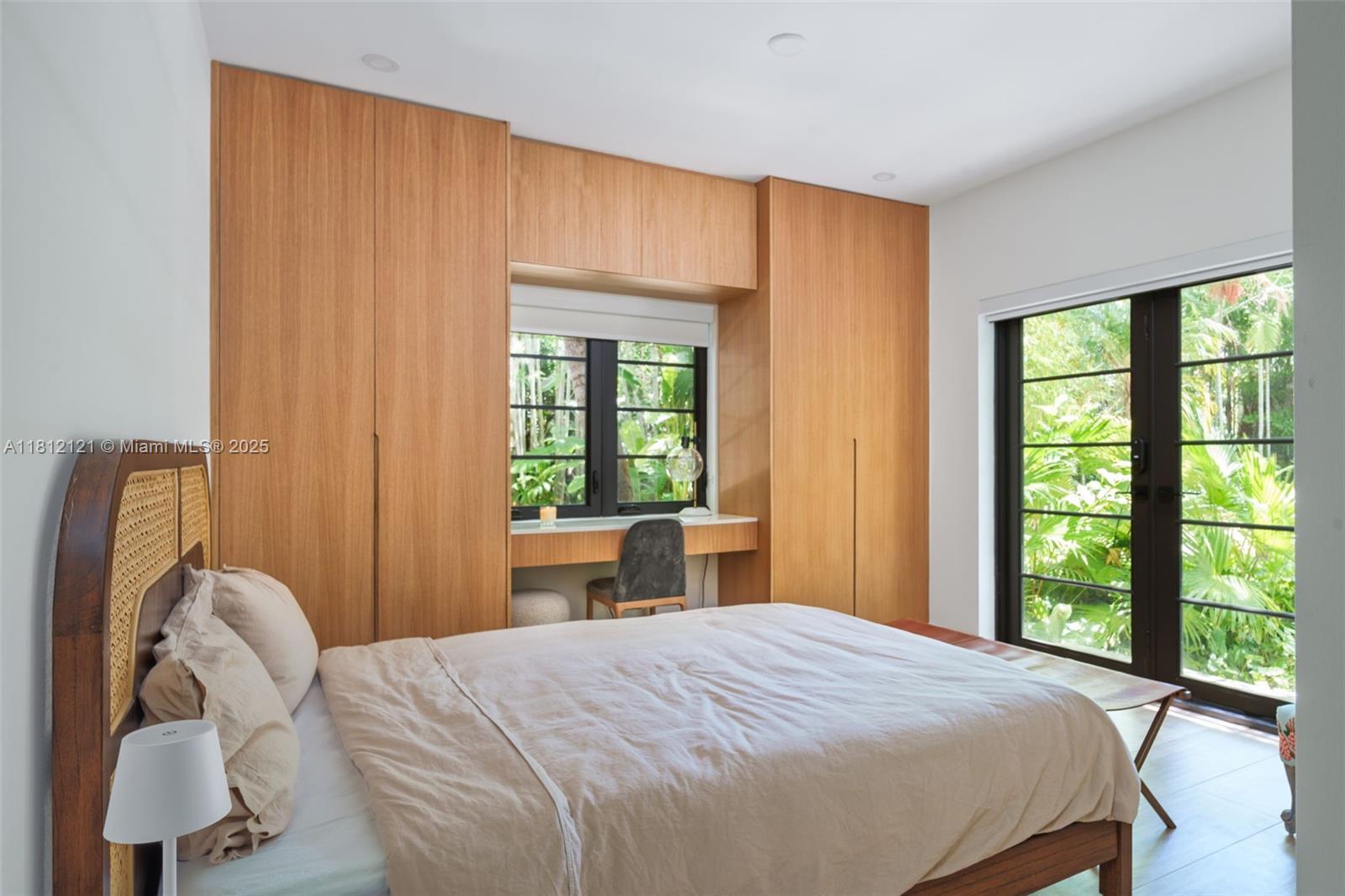 621 NE 55th St Miami, FL 33137