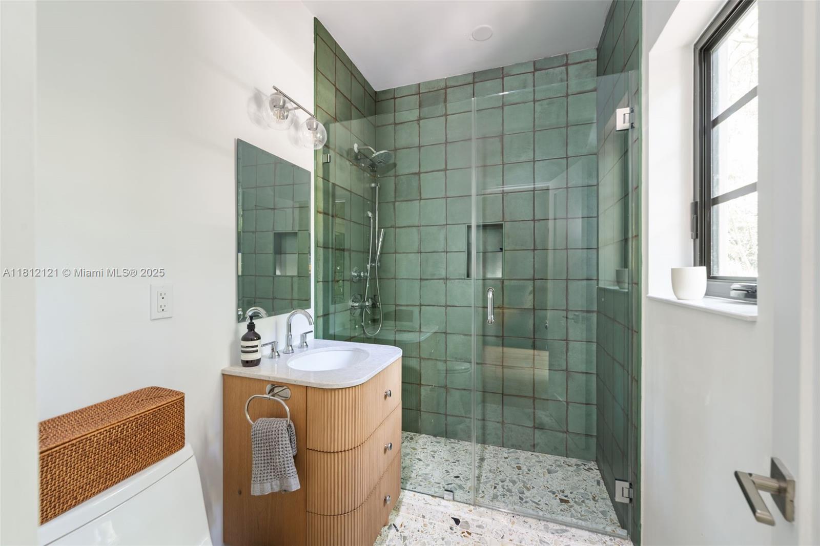 621 NE 55th St Miami, FL 33137