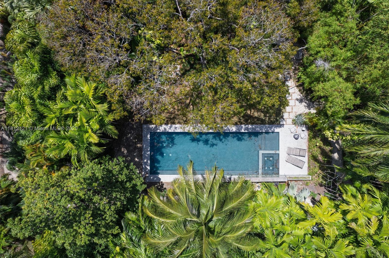 621 NE 55th St Miami, FL 33137