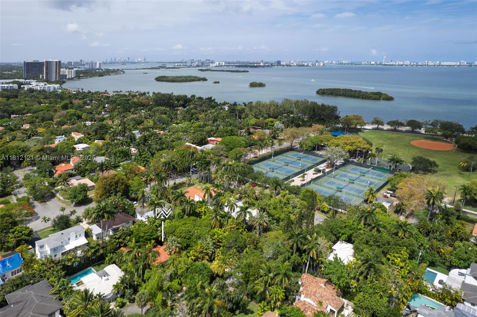 621 NE 55th St Miami, FL 33137