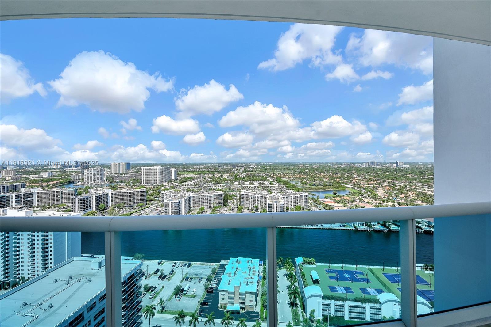 2711 S Ocean Dr #3003 Hollywood, FL 33019