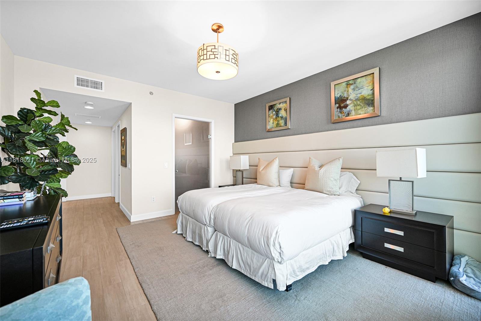 2711 S Ocean Dr #3003 Hollywood, FL 33019