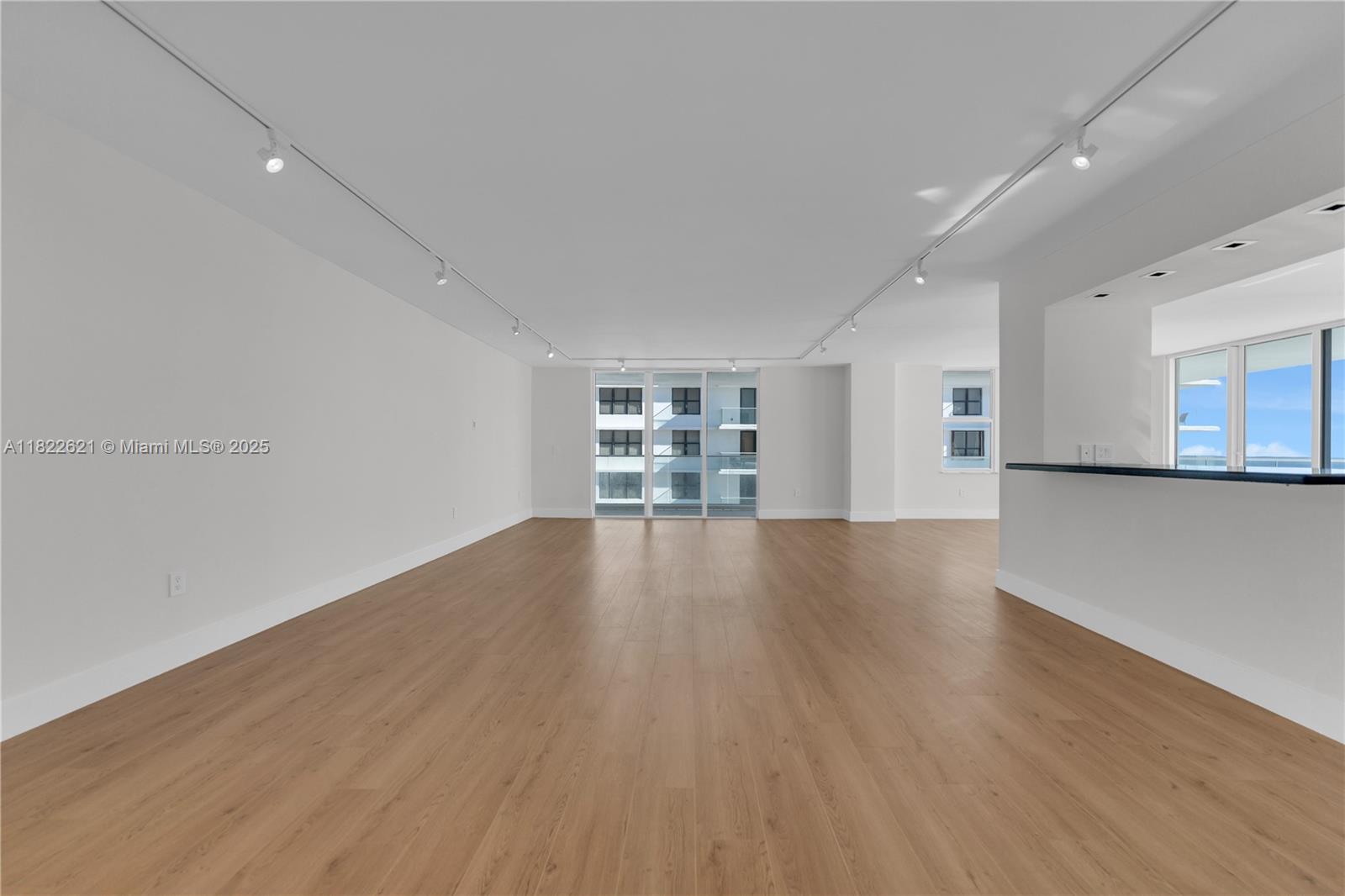 image Balmoral Condo12