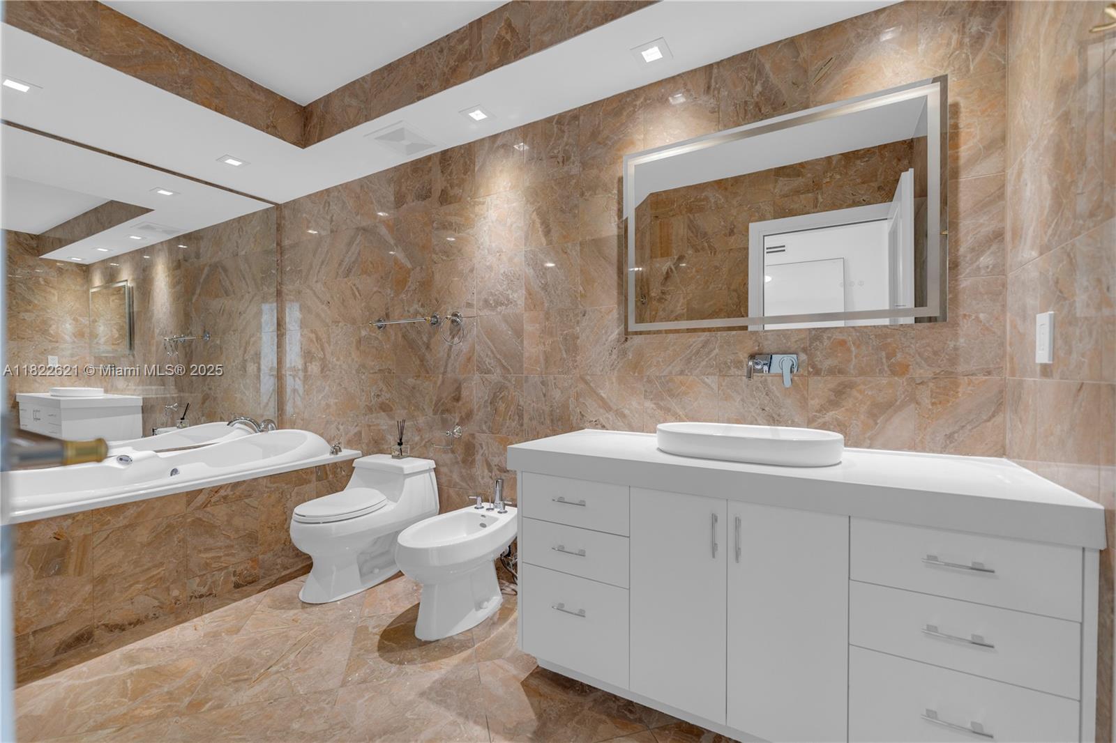 image Balmoral Condo23