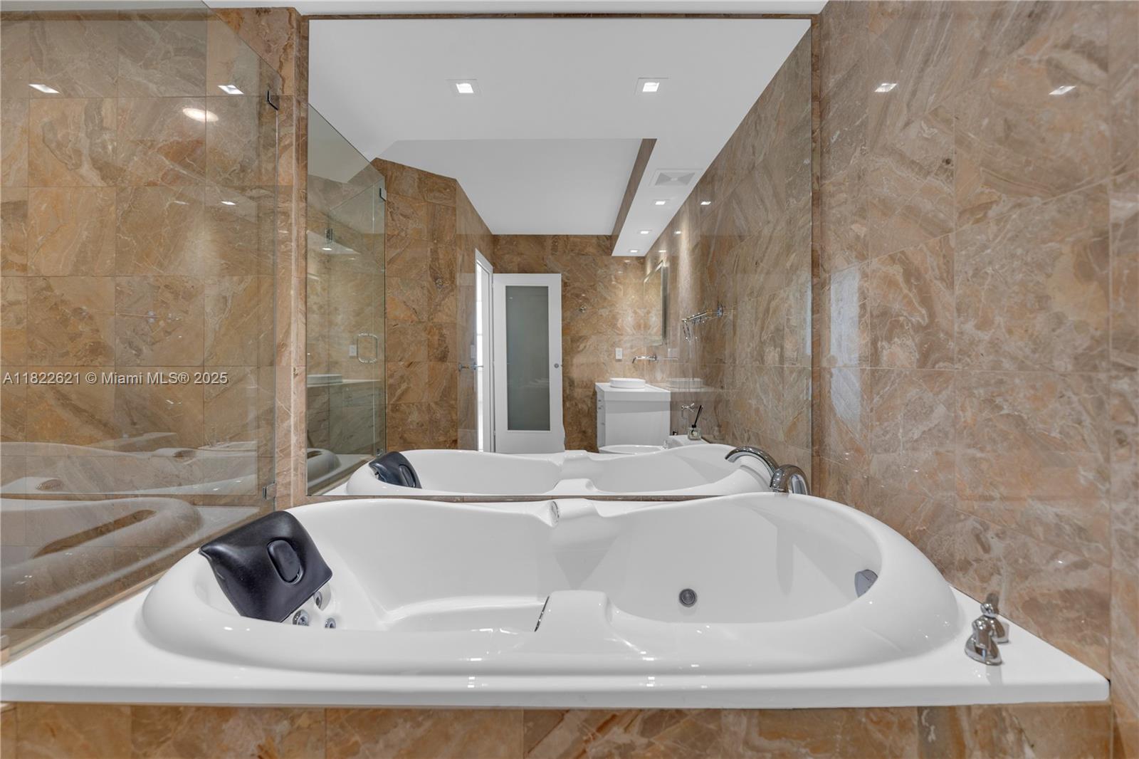 image Balmoral Condo24