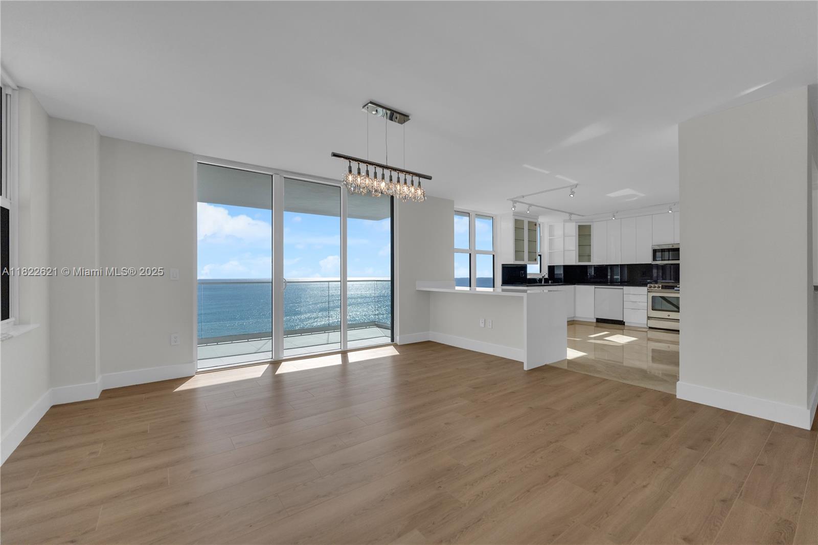 image Balmoral Condo7