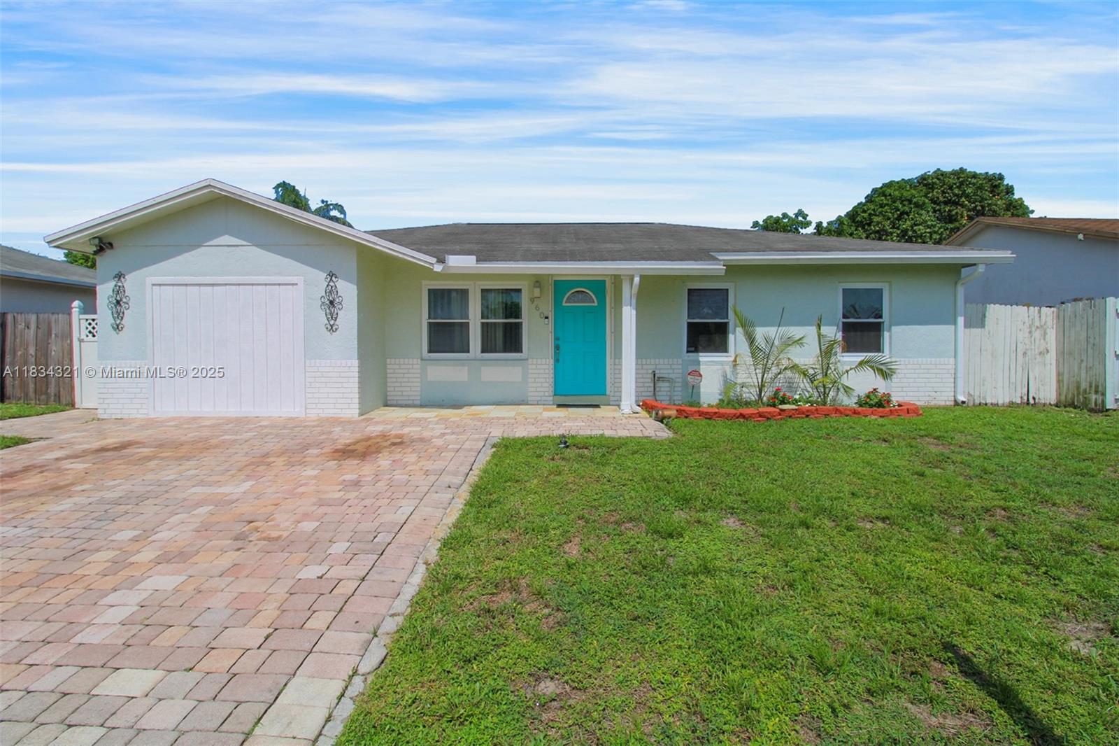 960 SW 83rd Ave