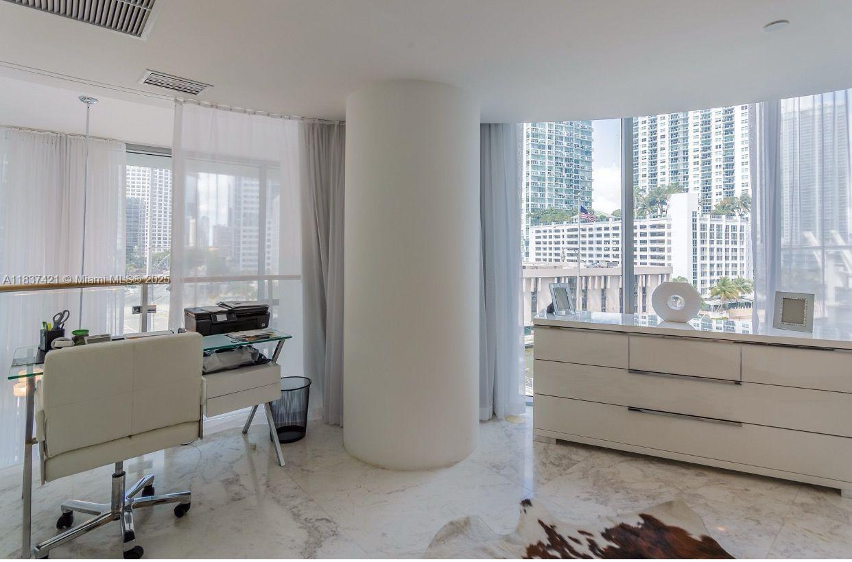 image Epic West Condo10