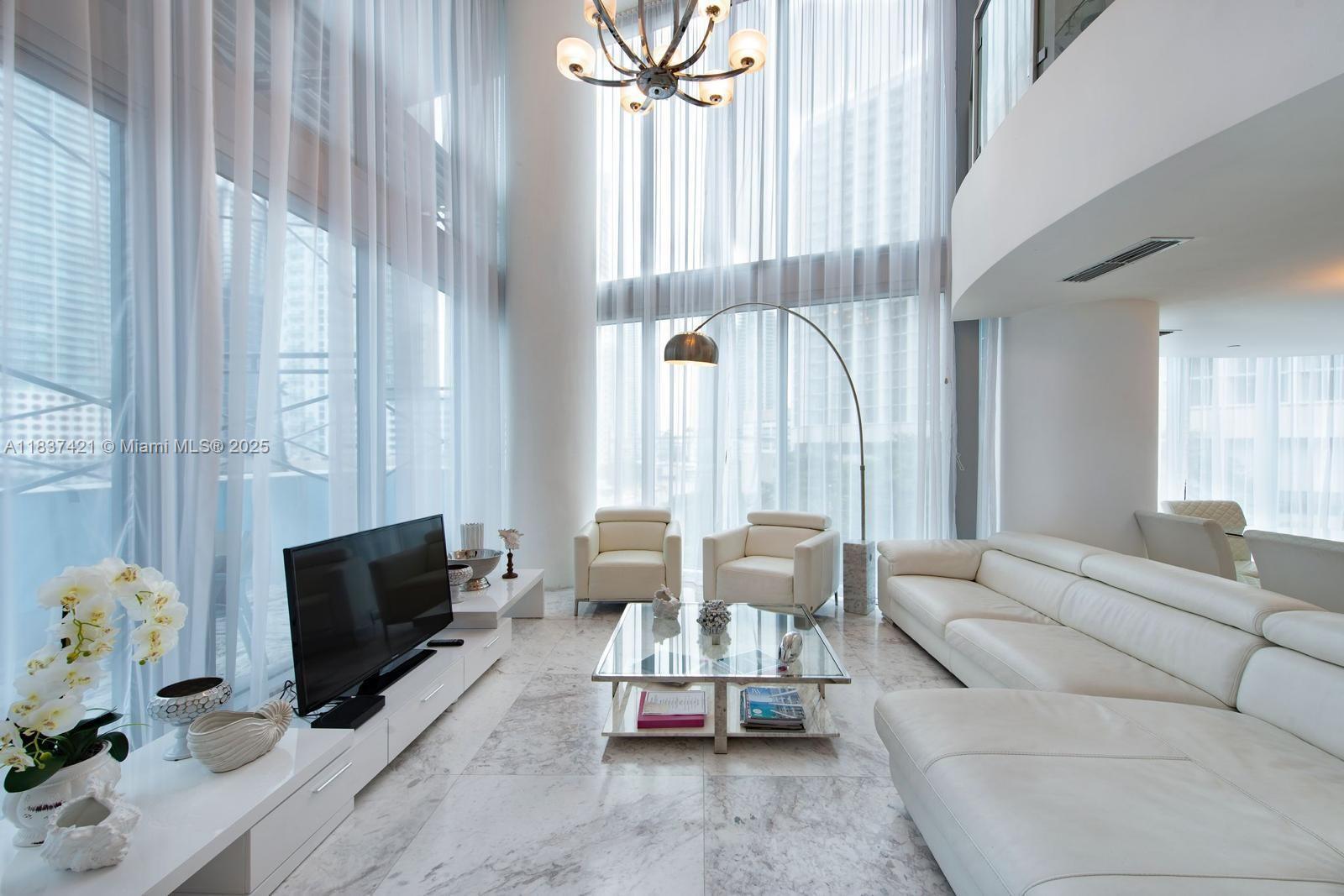 image Epic West Condo4