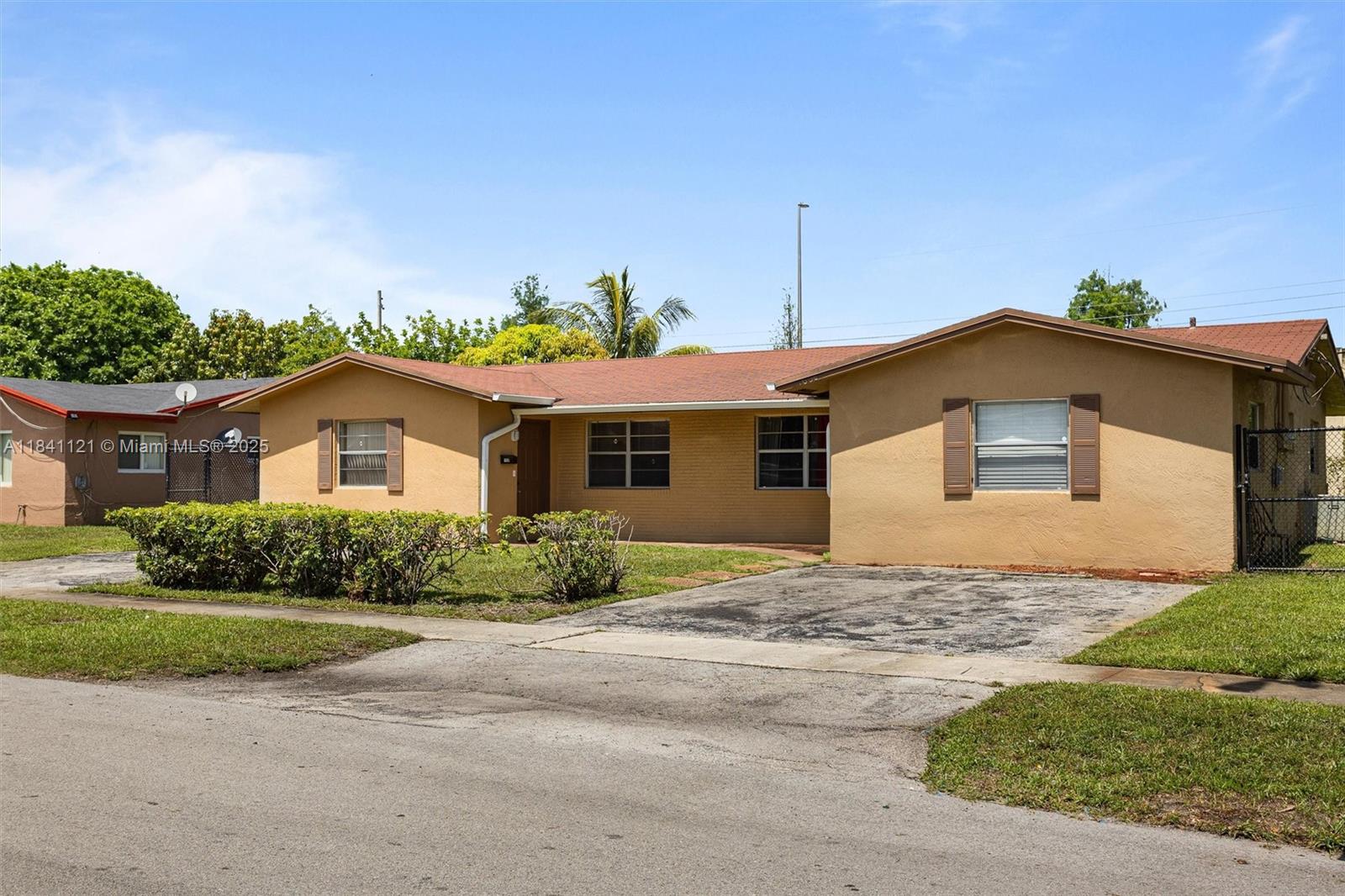 1630 NW 52nd Ave