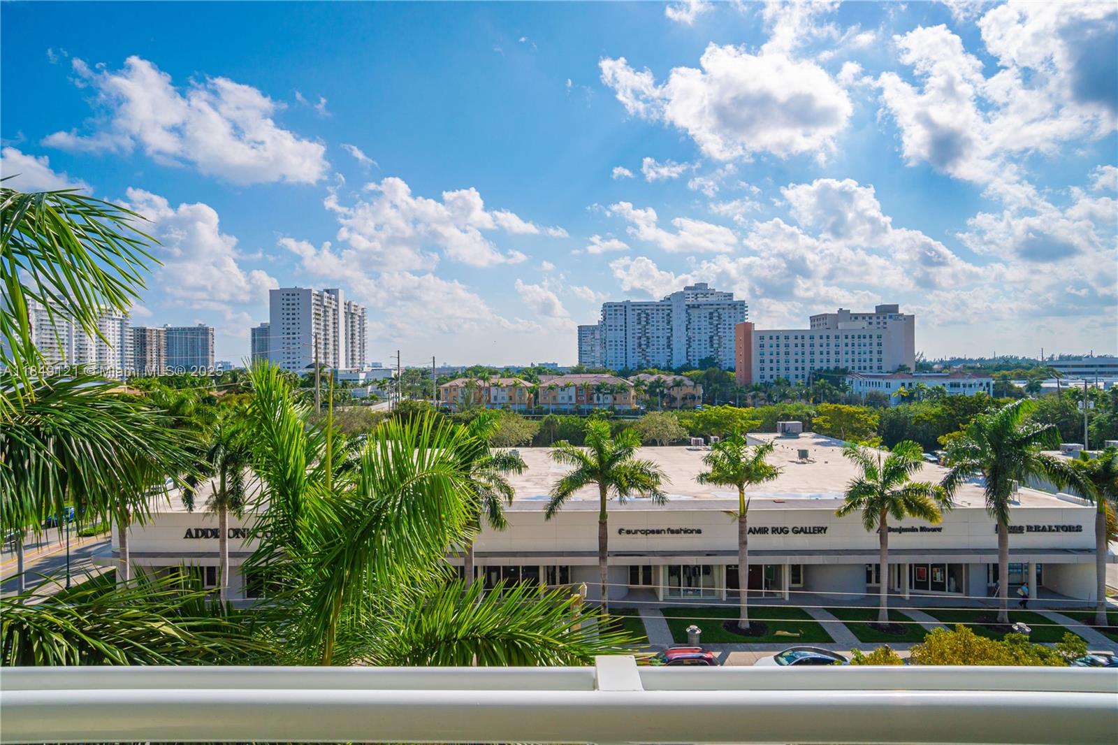 image West Condo30