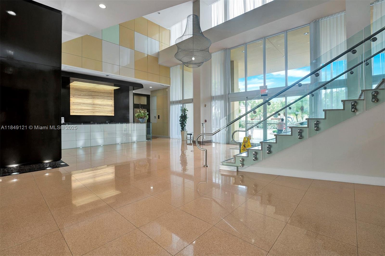 image West Condo37