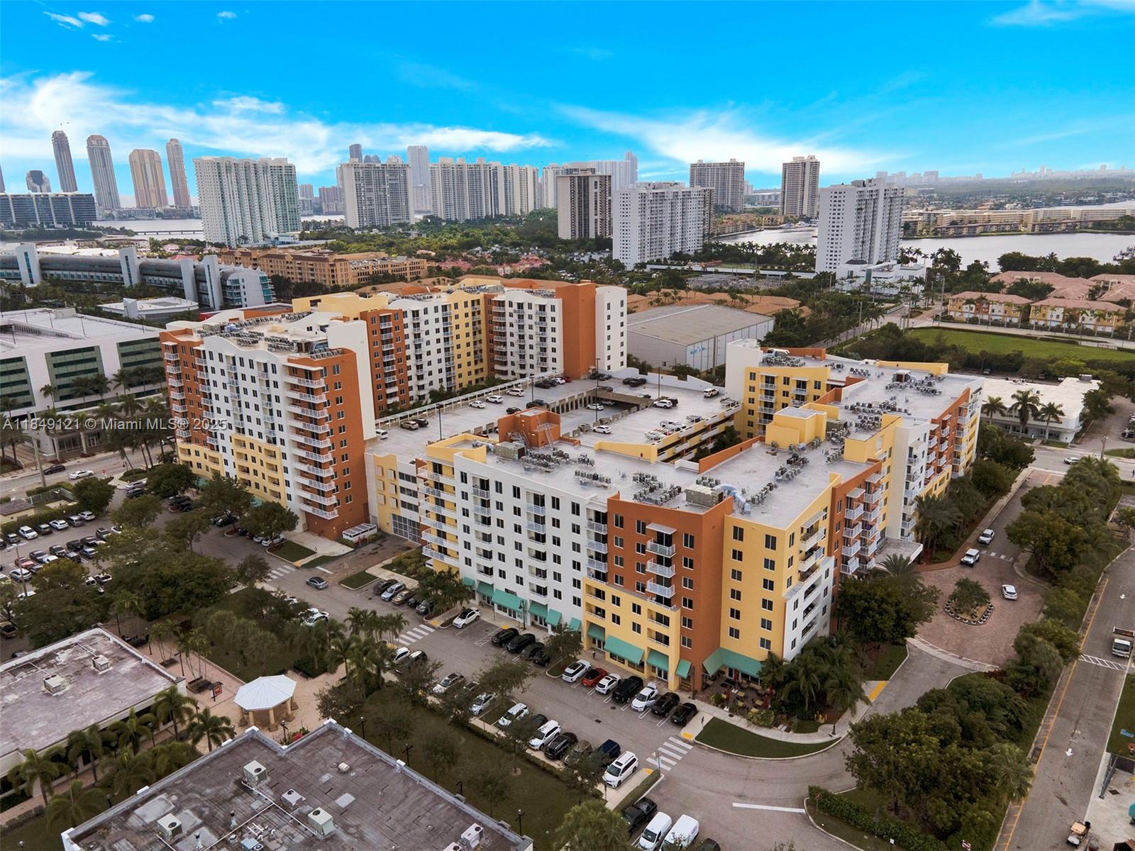 image West Condo48