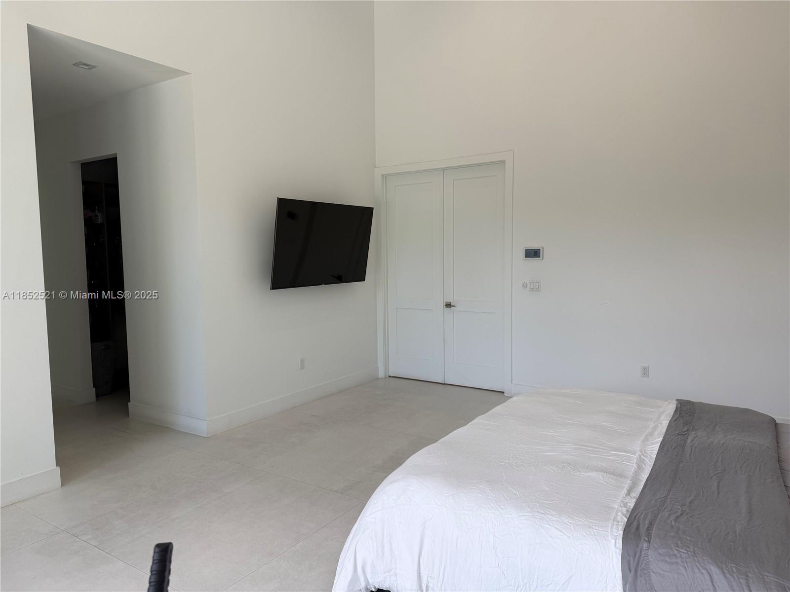 9600 SW 66th St Miami, FL 33173