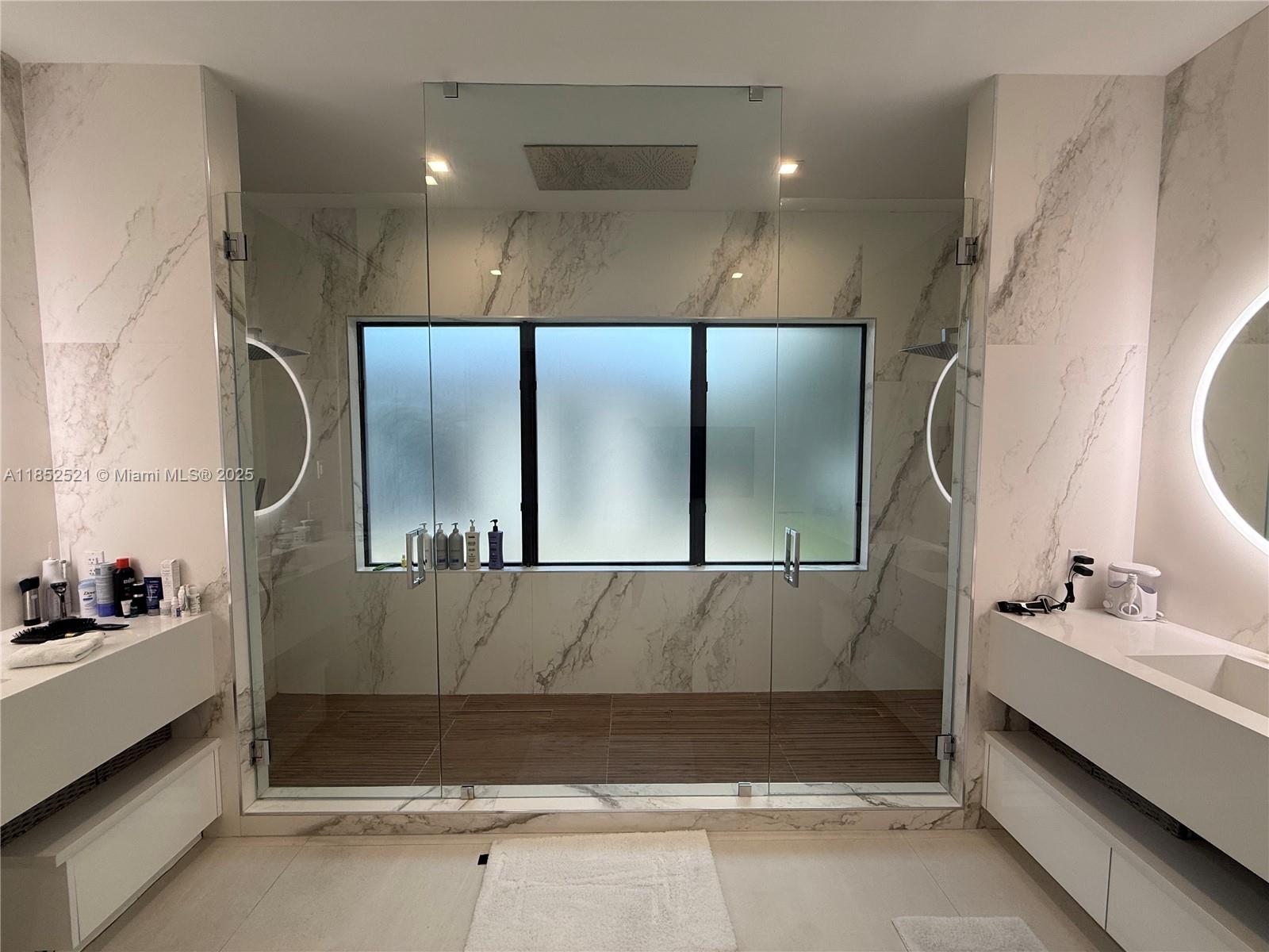 9600 SW 66th St Miami, FL 33173