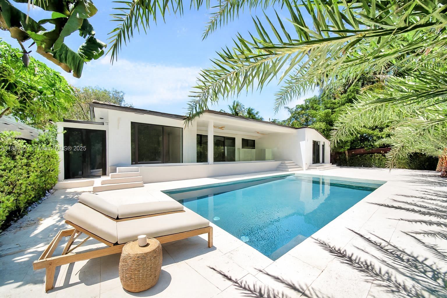 899 NE 71st St Miami, FL 33138