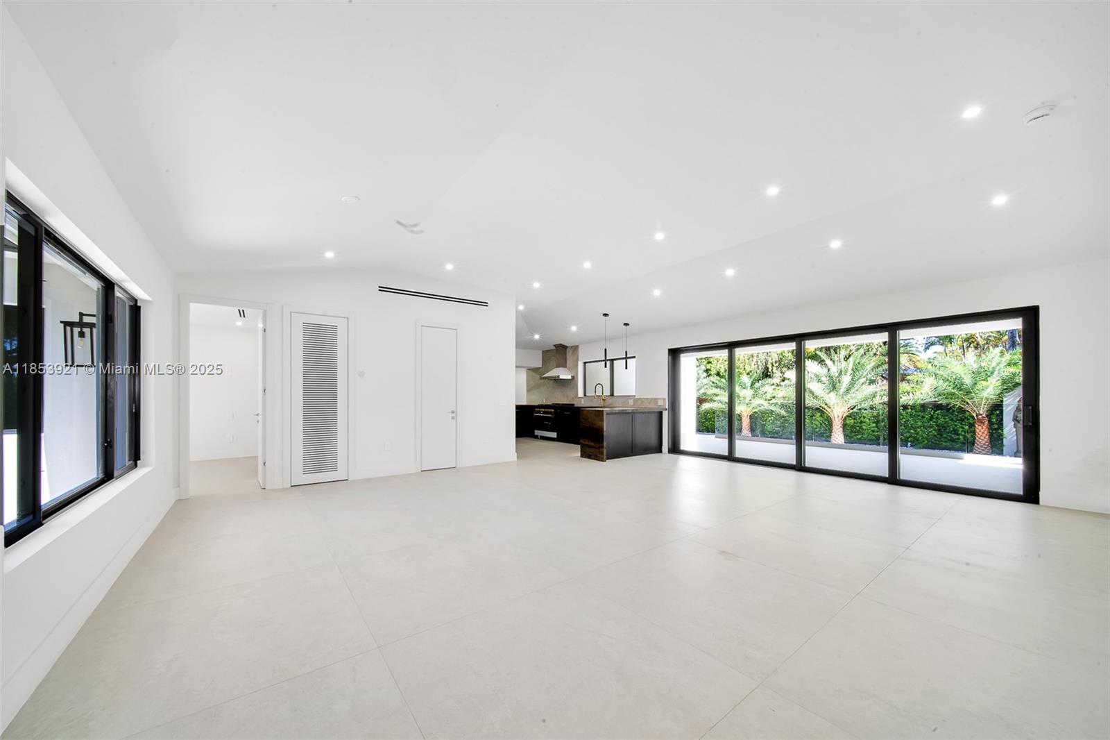 899 NE 71st St Miami, FL 33138