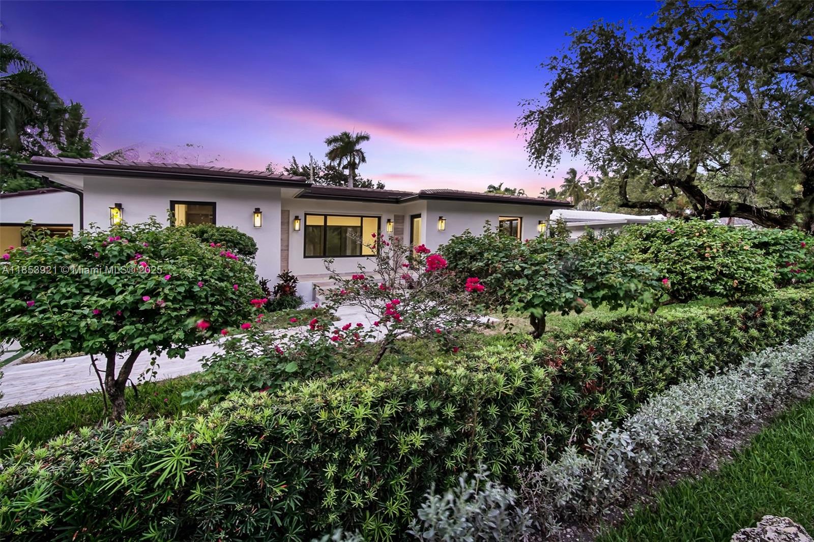 899 NE 71st St Miami, FL 33138