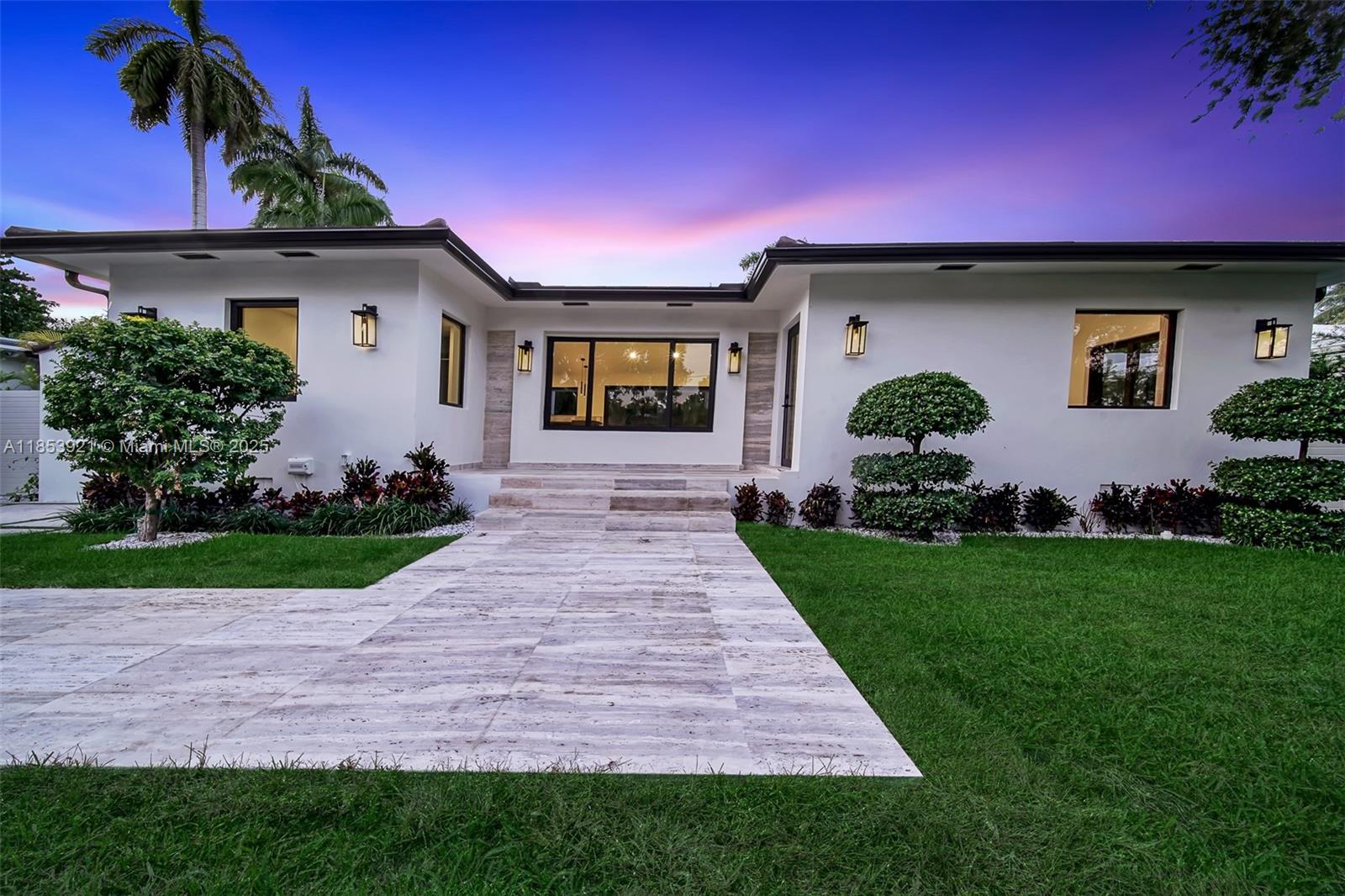 899 NE 71st St Miami, FL 33138