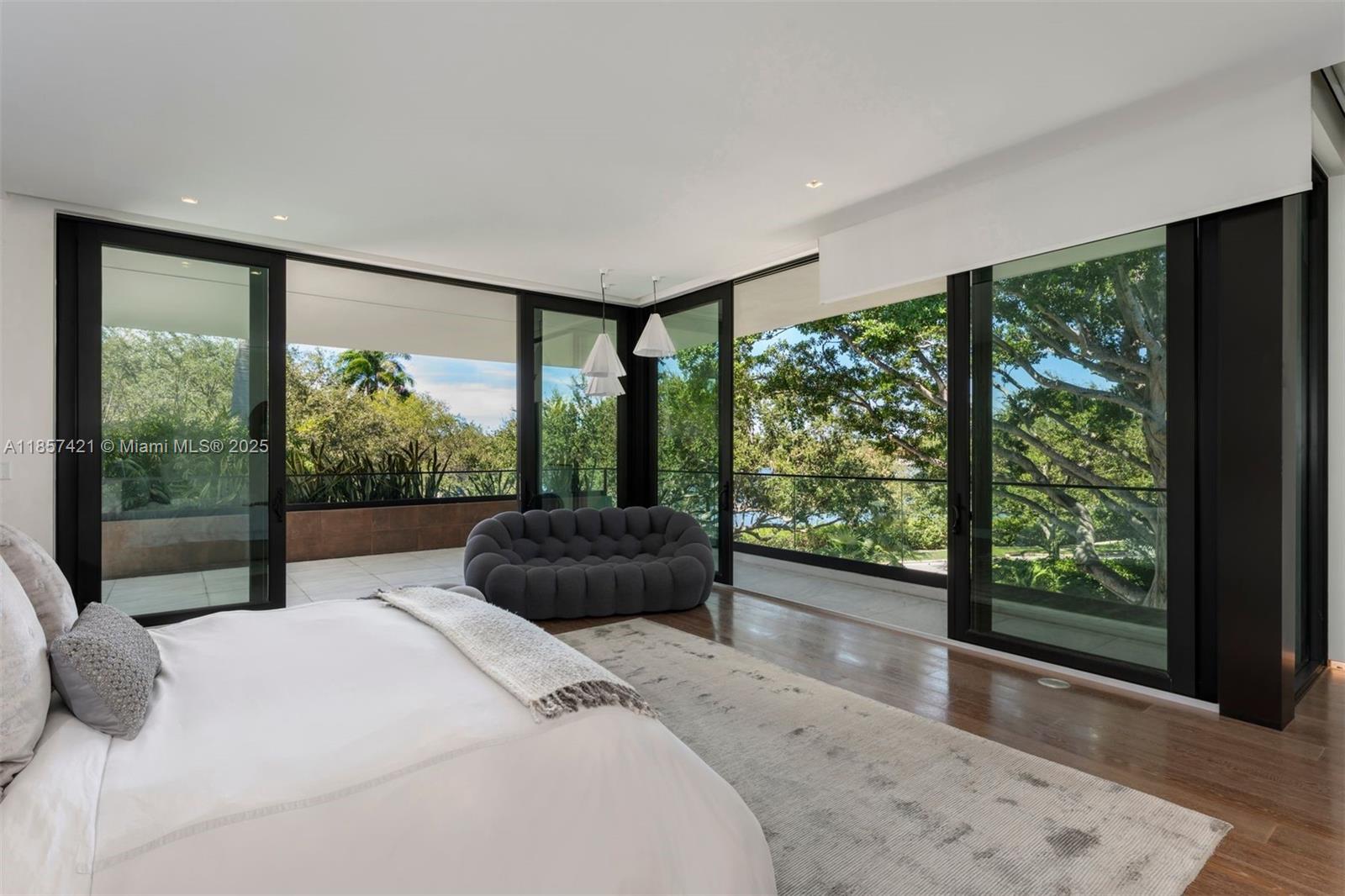 540 Leucadendra Dr Coral Gables, FL 33156 540 Leucadendra Dr Coral Gables, FL 33156