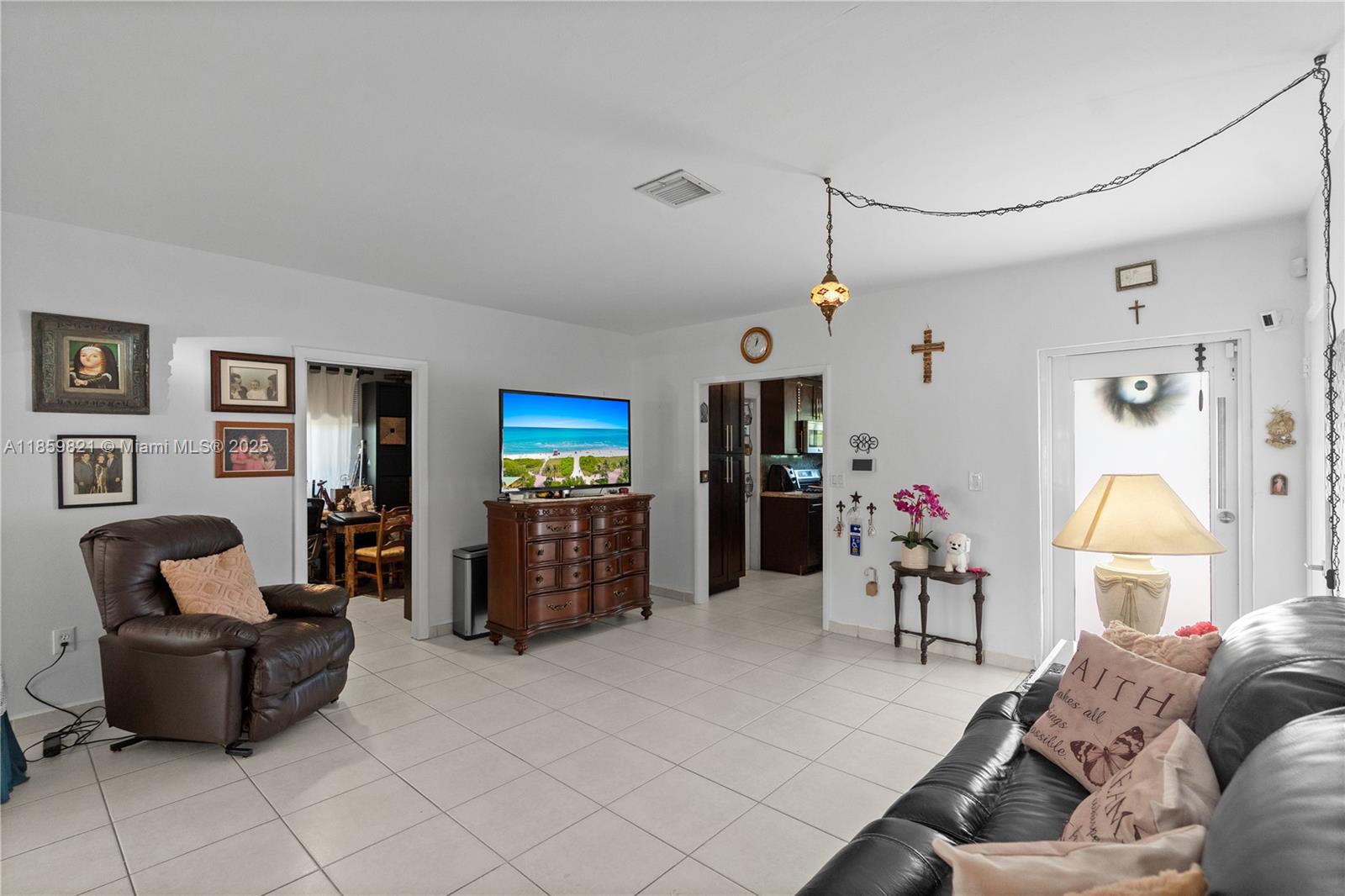 7528 Hispanola Ave North Bay Village, FL 33141