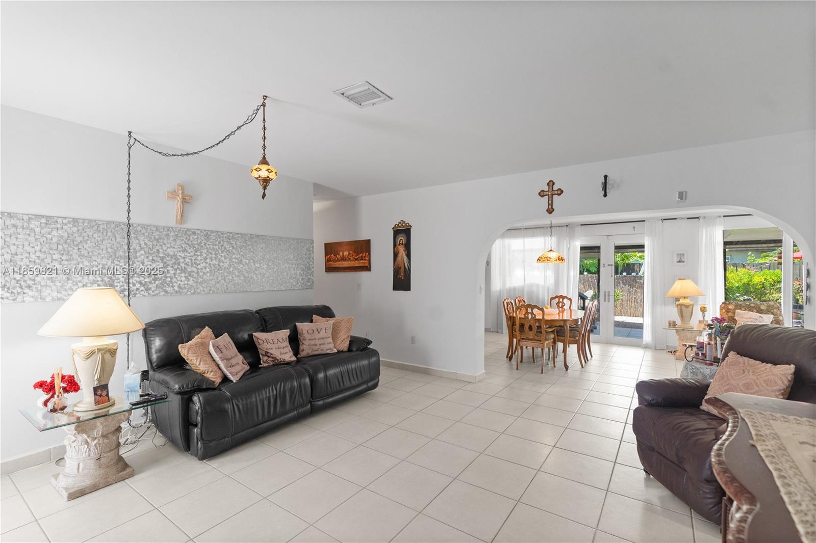 7528 Hispanola Ave North Bay Village, FL 33141