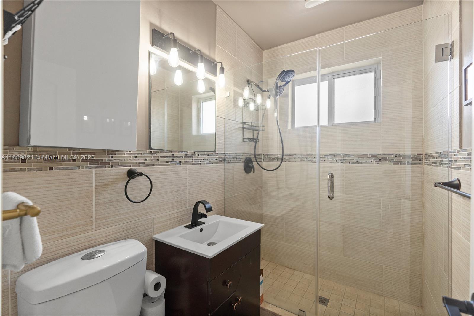 7528 Hispanola Ave North Bay Village, FL 33141