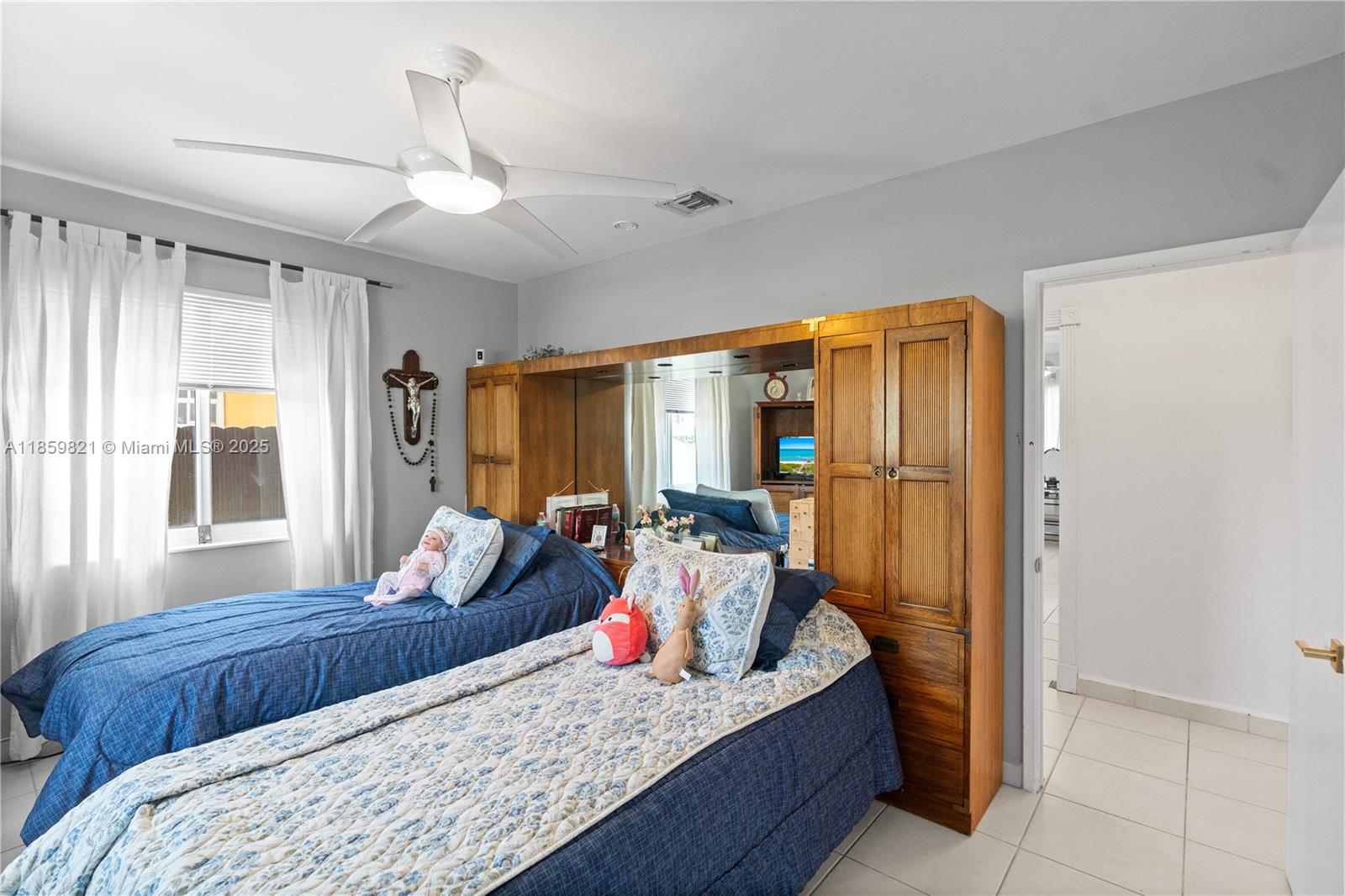 7528 Hispanola Ave North Bay Village, FL 33141