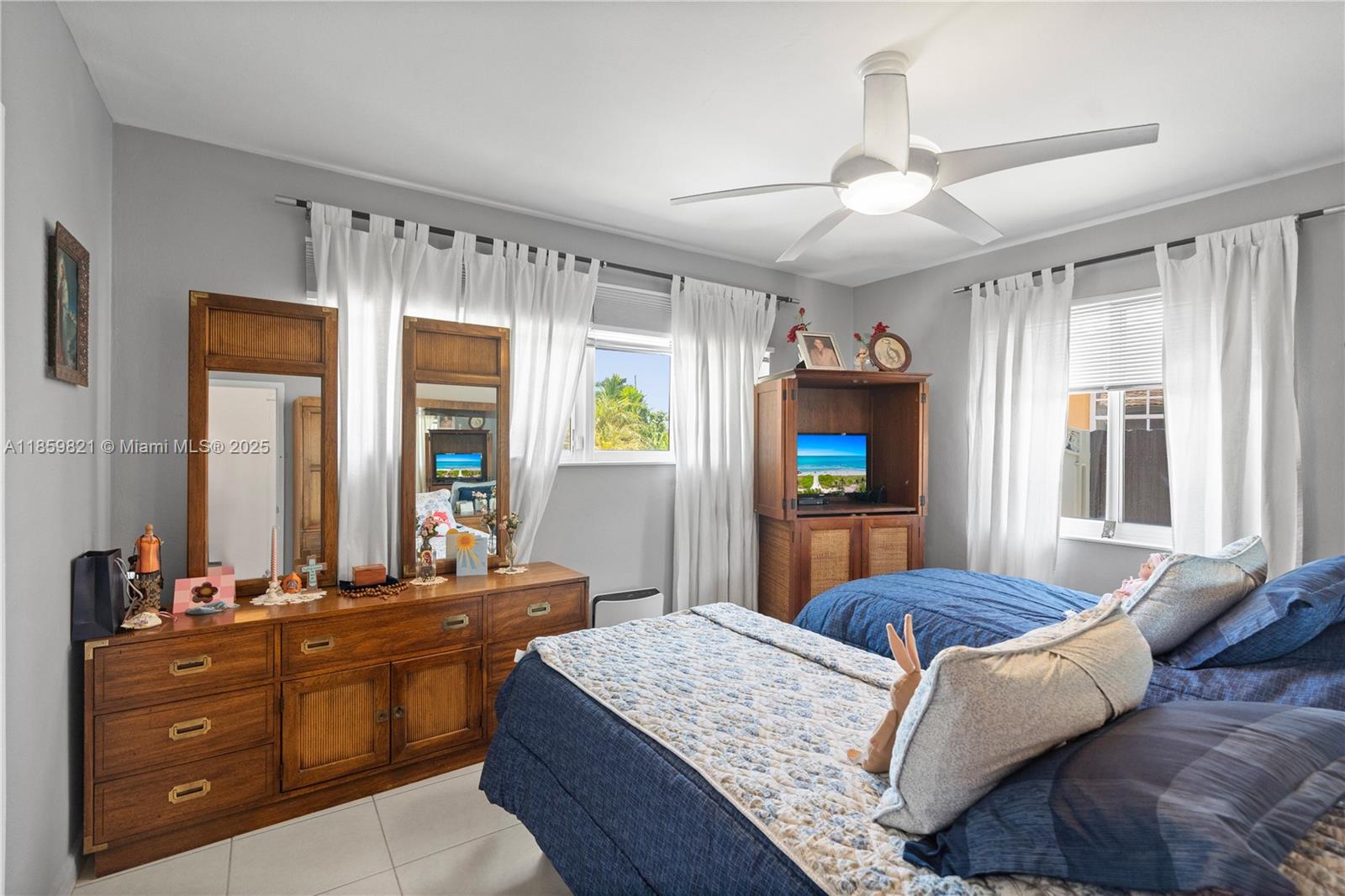 7528 Hispanola Ave North Bay Village, FL 33141