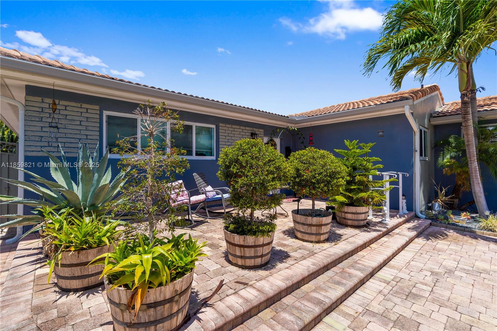 7528 Hispanola Ave North Bay Village, FL 33141