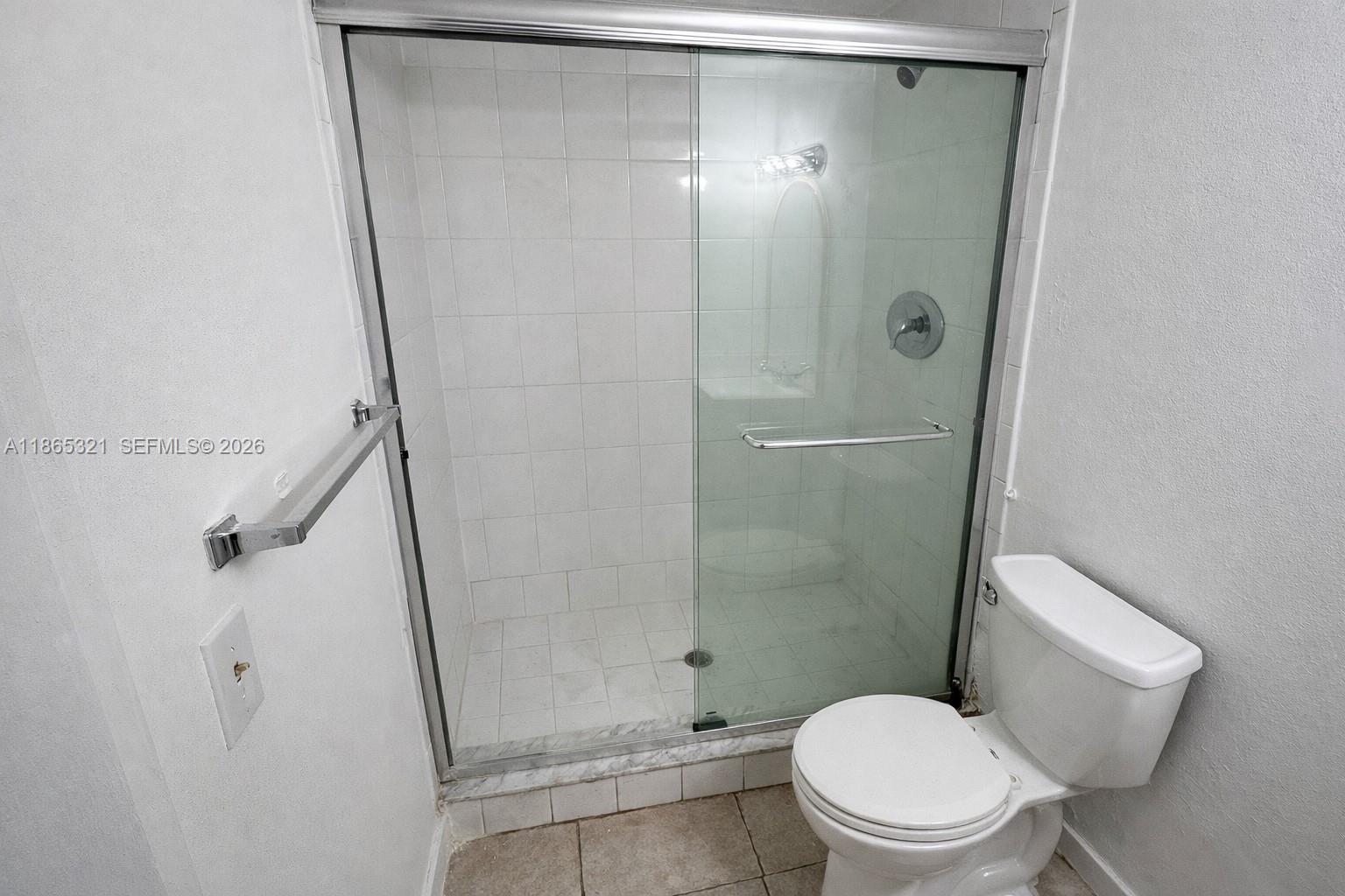 3700 NW 21st St #109 Lauderdale Lakes, FL 33311