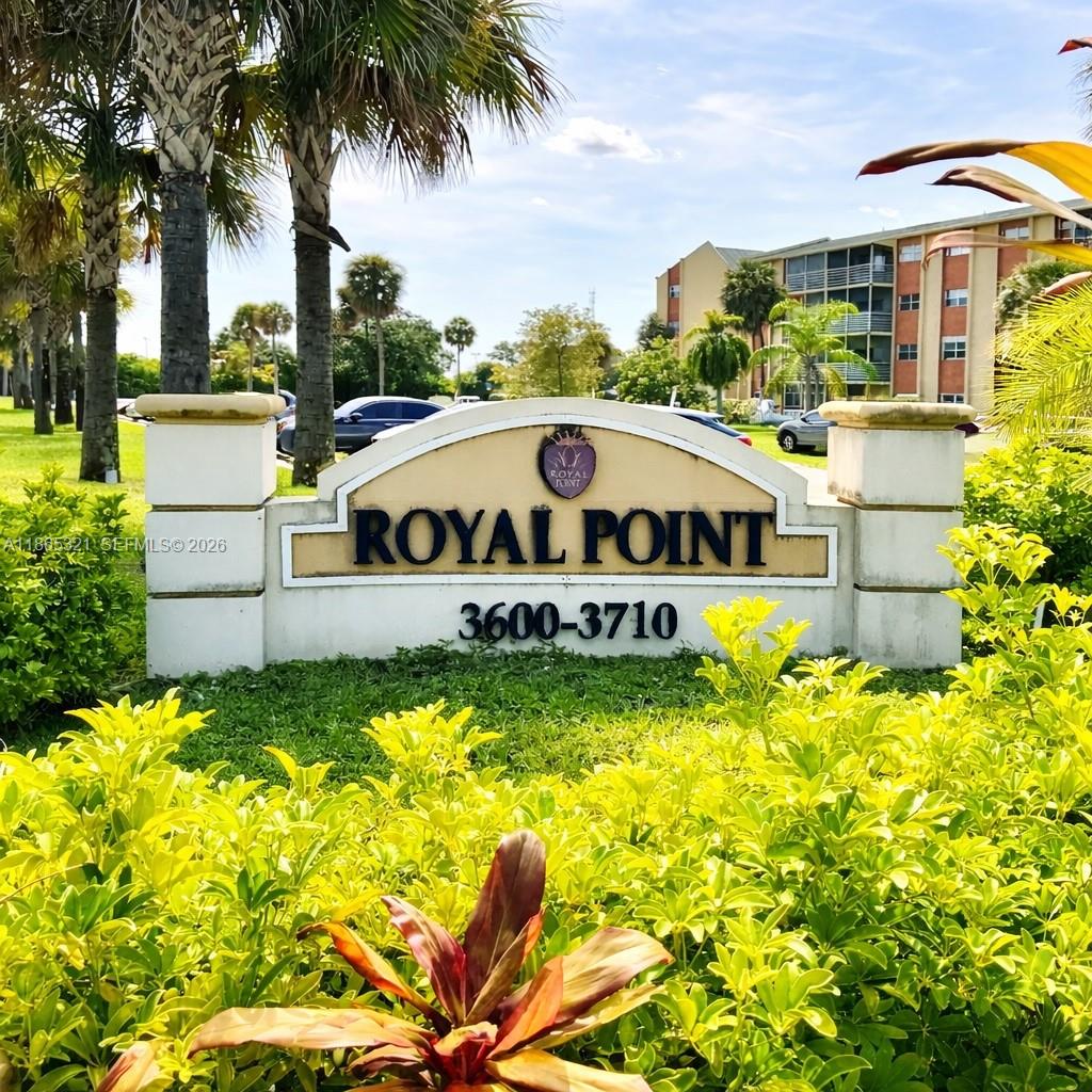 3700 NW 21st St #109 Lauderdale Lakes, FL 33311