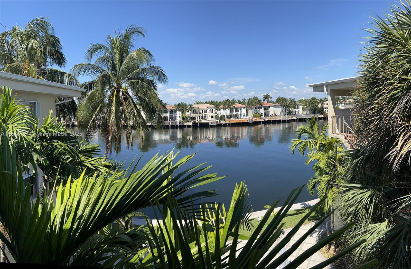 2600 S Ocean Dr #S307