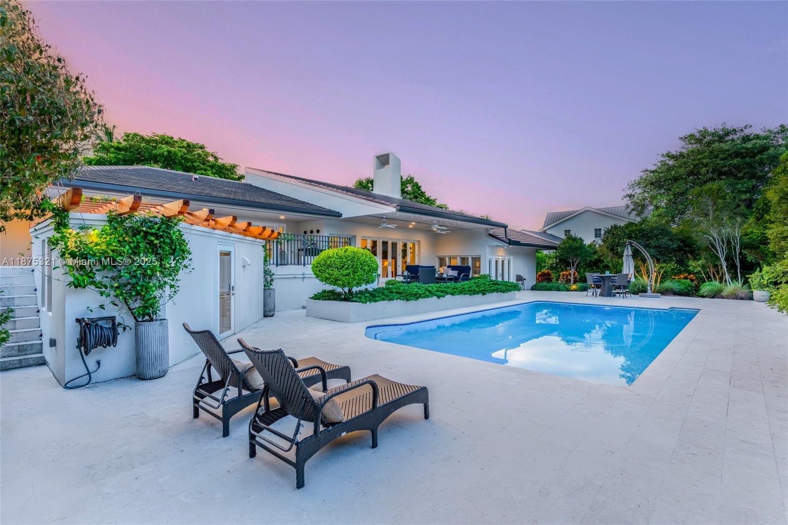 451 Ridge Rd Coral Gables, FL 33143 451 Ridge Rd Coral Gables, FL 33143